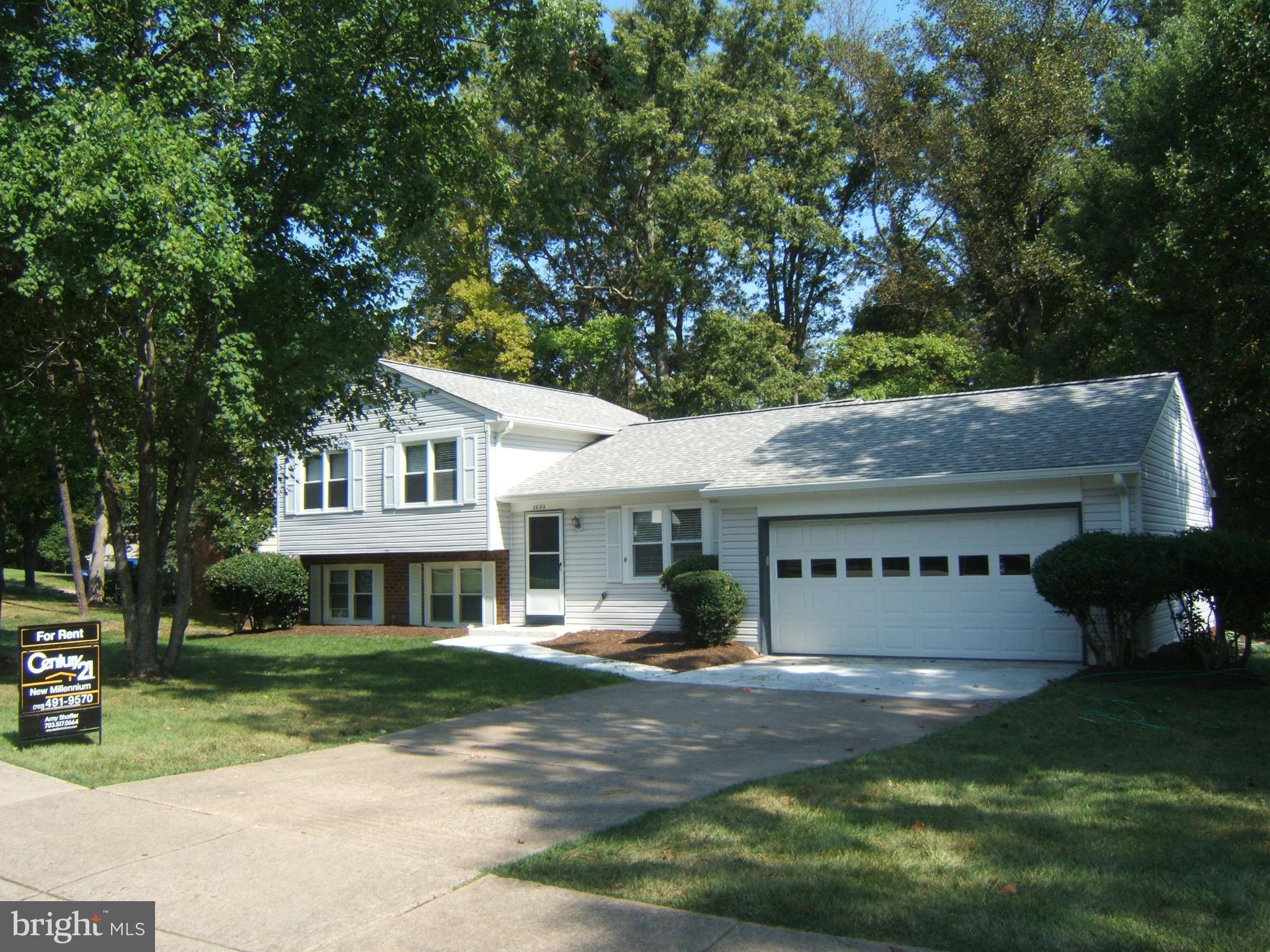 LAKE RIDGE - Residential Lease