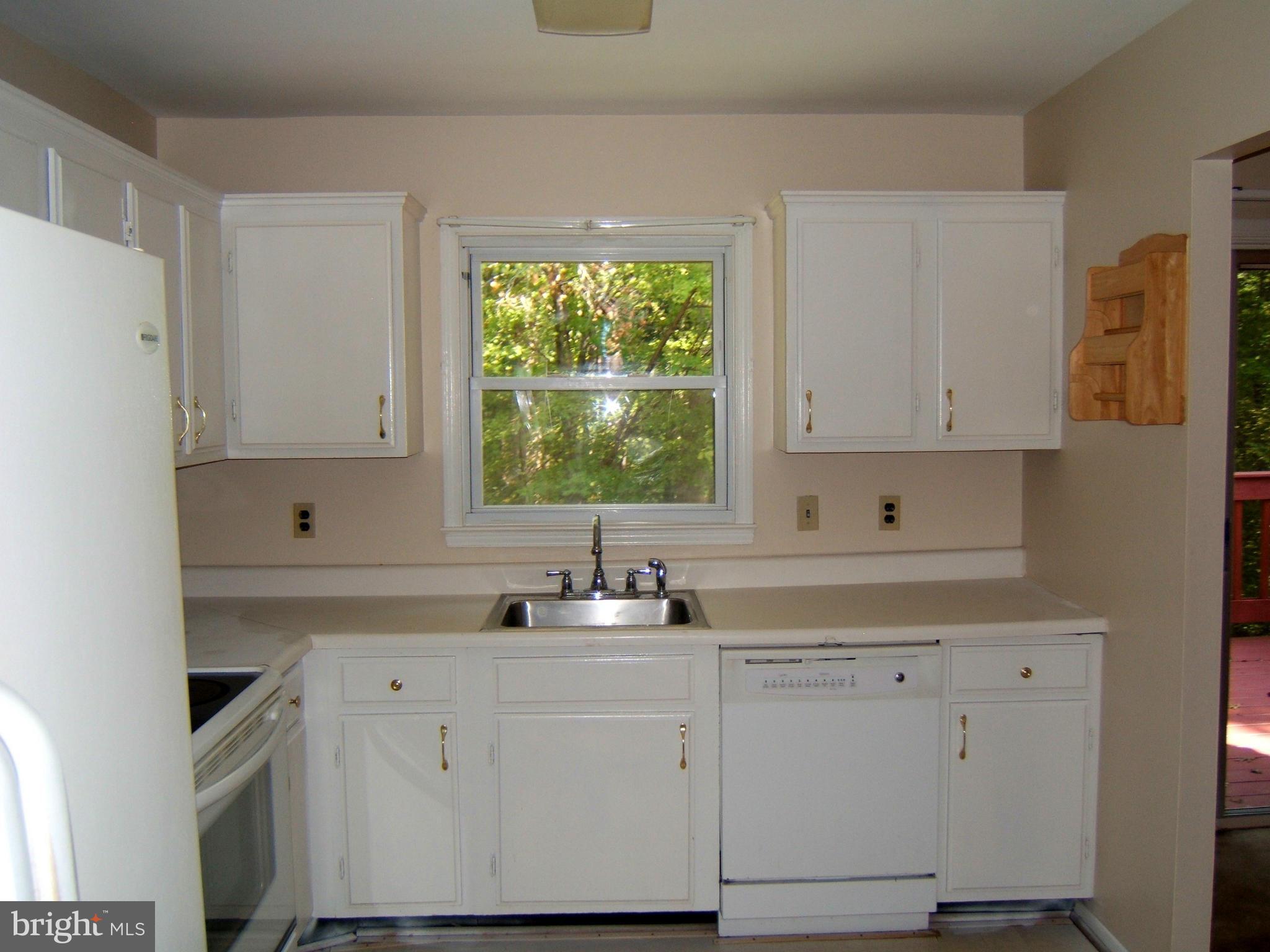 LAKE RIDGE - Residential Lease