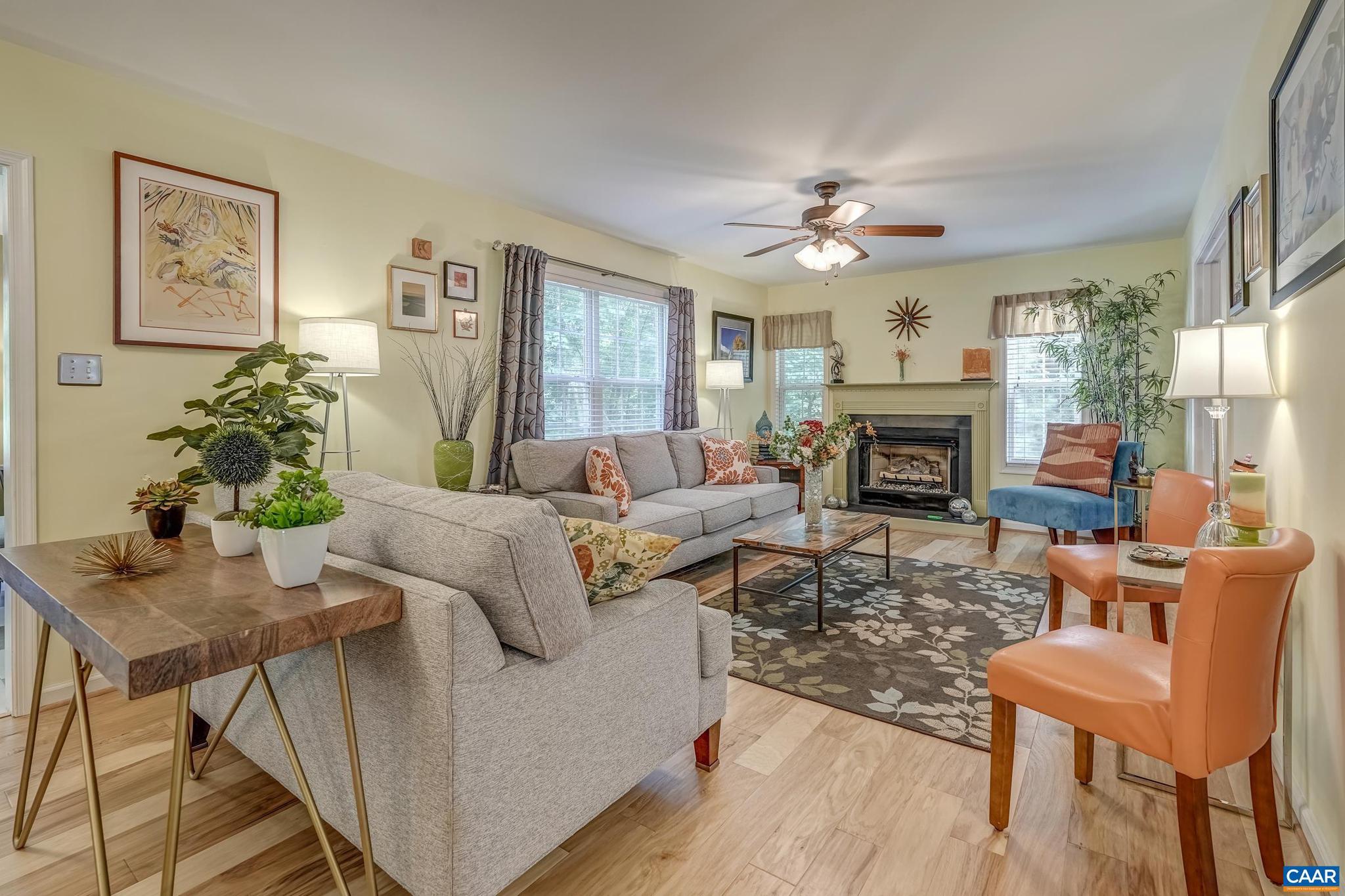 DEER LAKE ESTATES - Residential