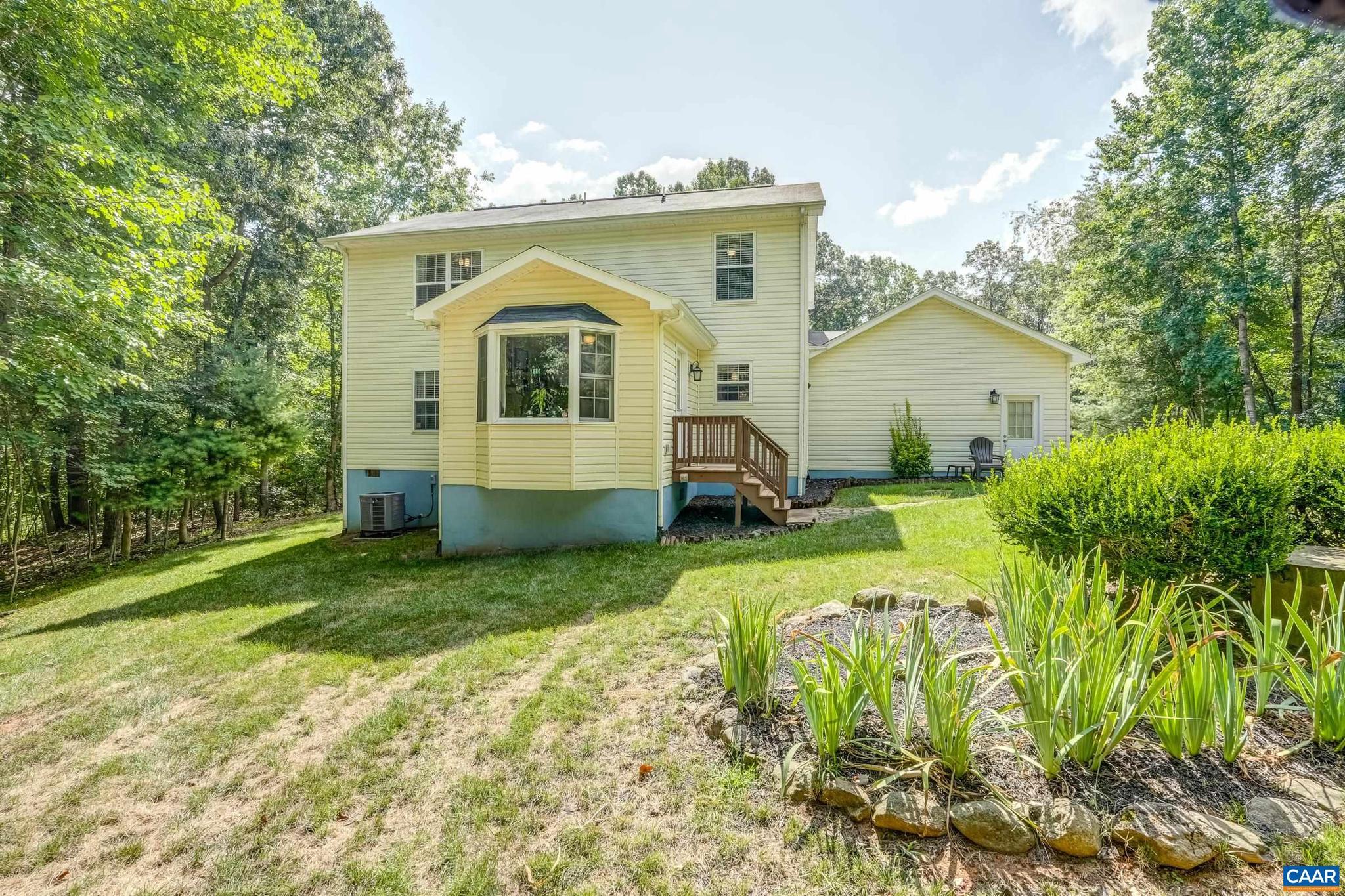 DEER LAKE ESTATES - Residential