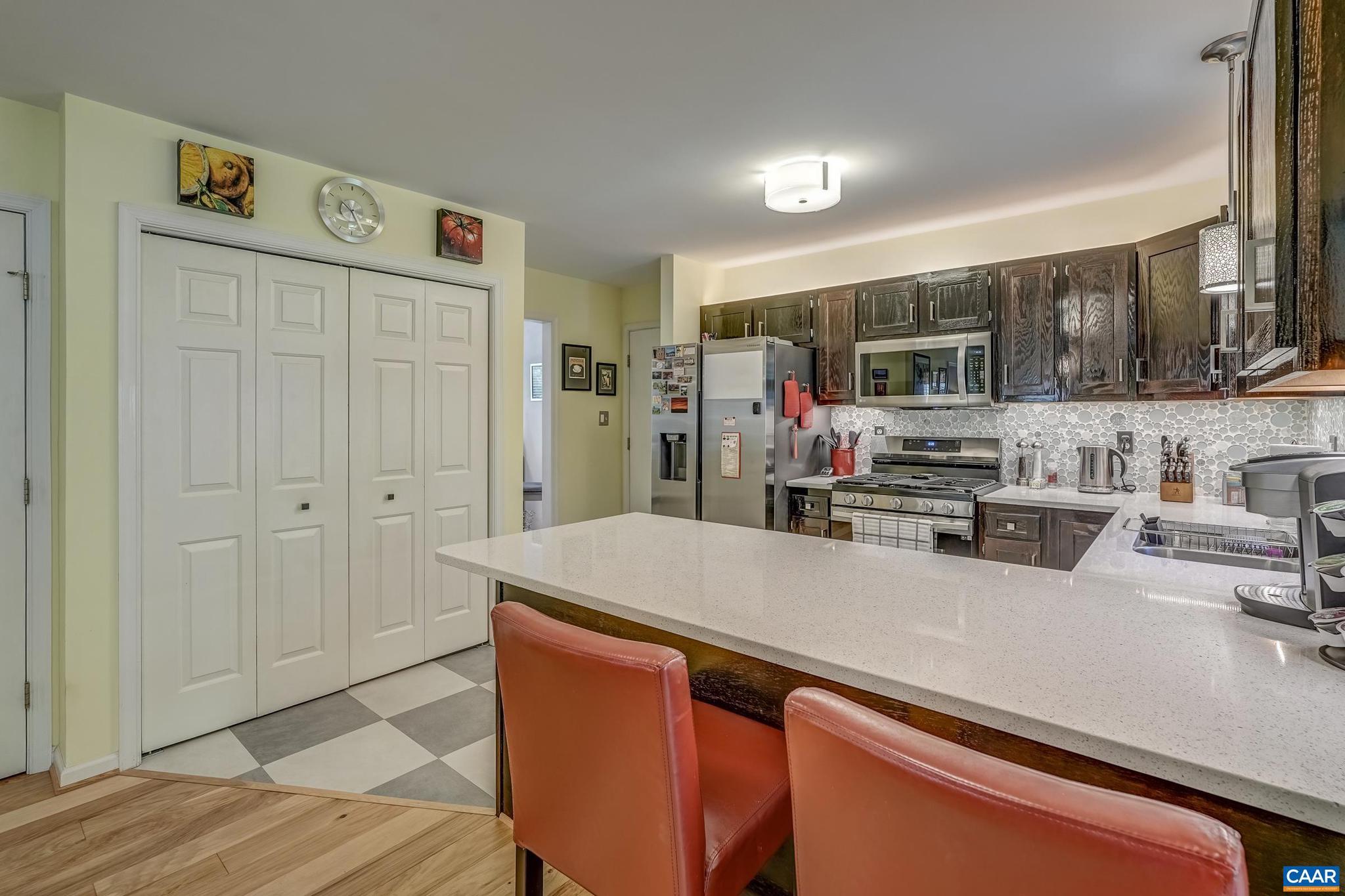 DEER LAKE ESTATES - Residential