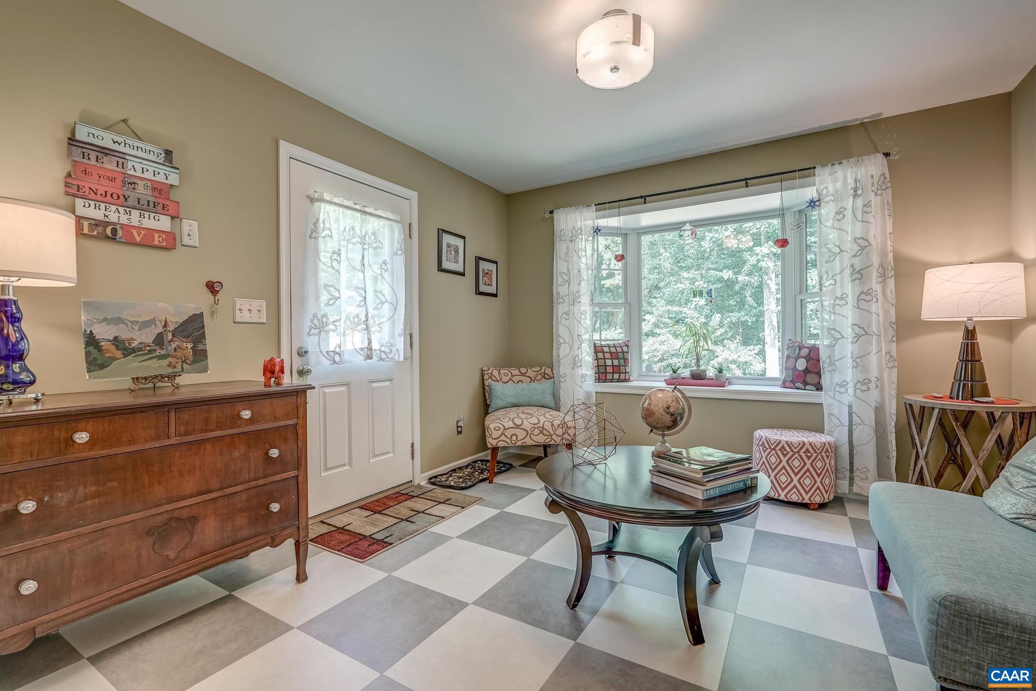 DEER LAKE ESTATES - Residential