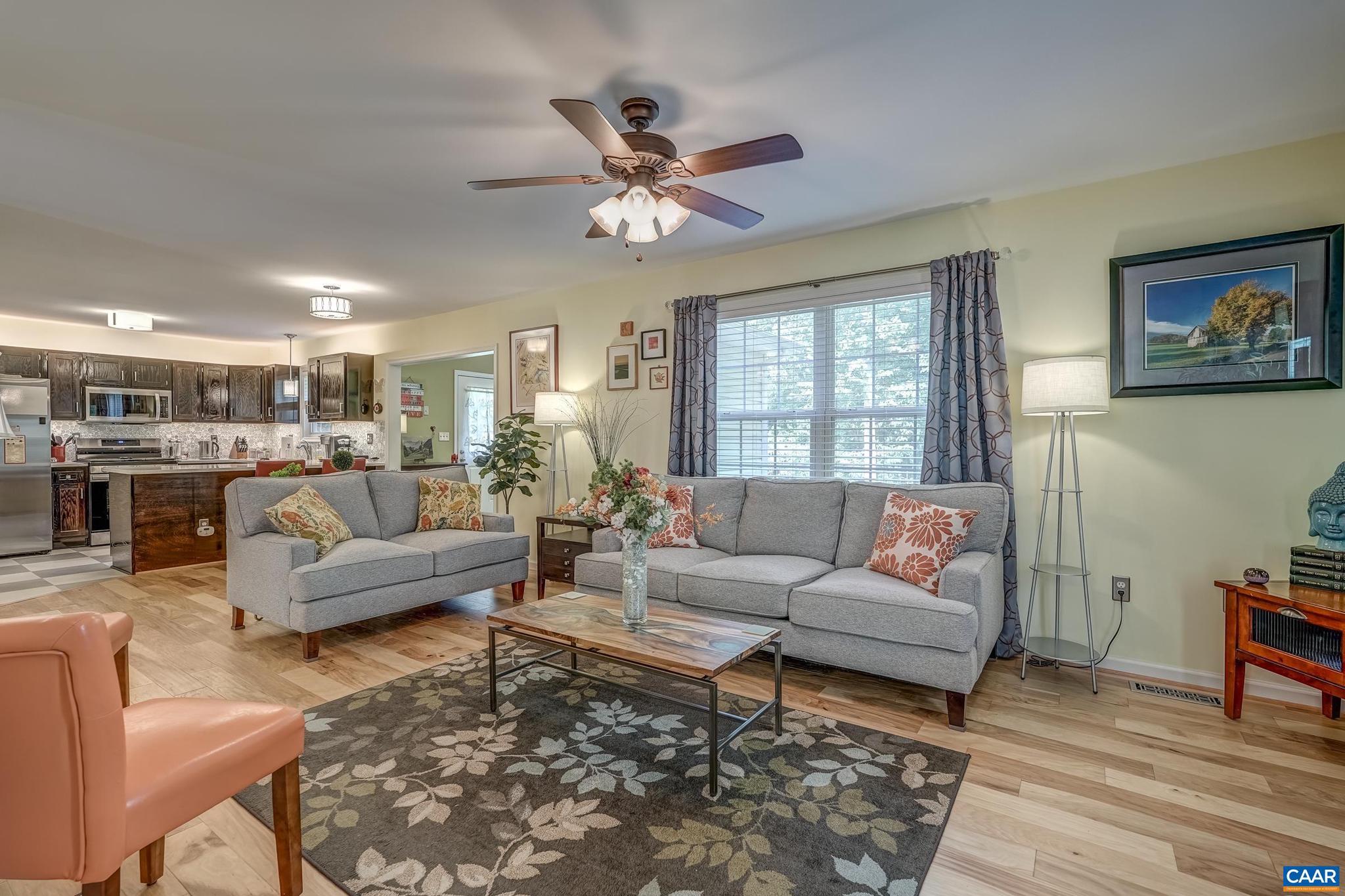 DEER LAKE ESTATES - Residential