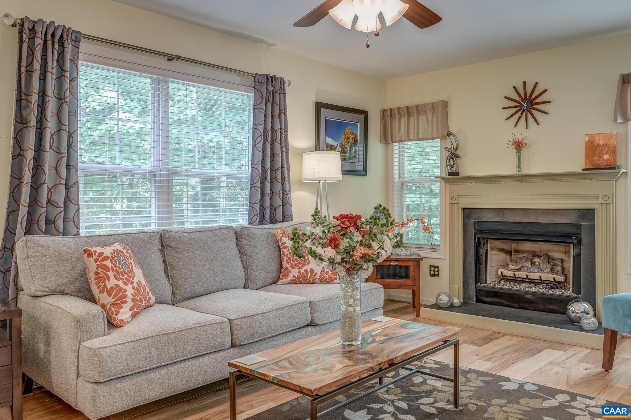 DEER LAKE ESTATES - Residential