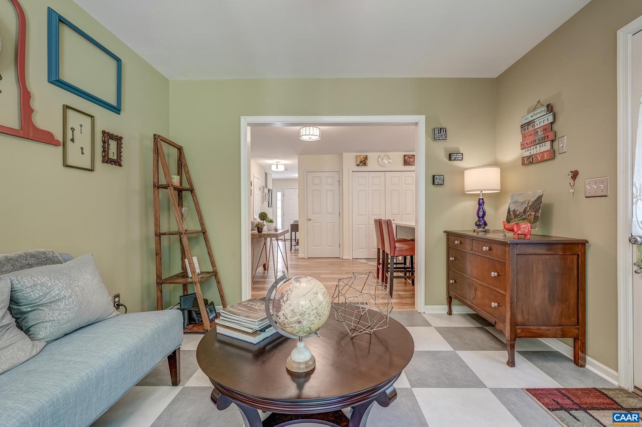 DEER LAKE ESTATES - Residential