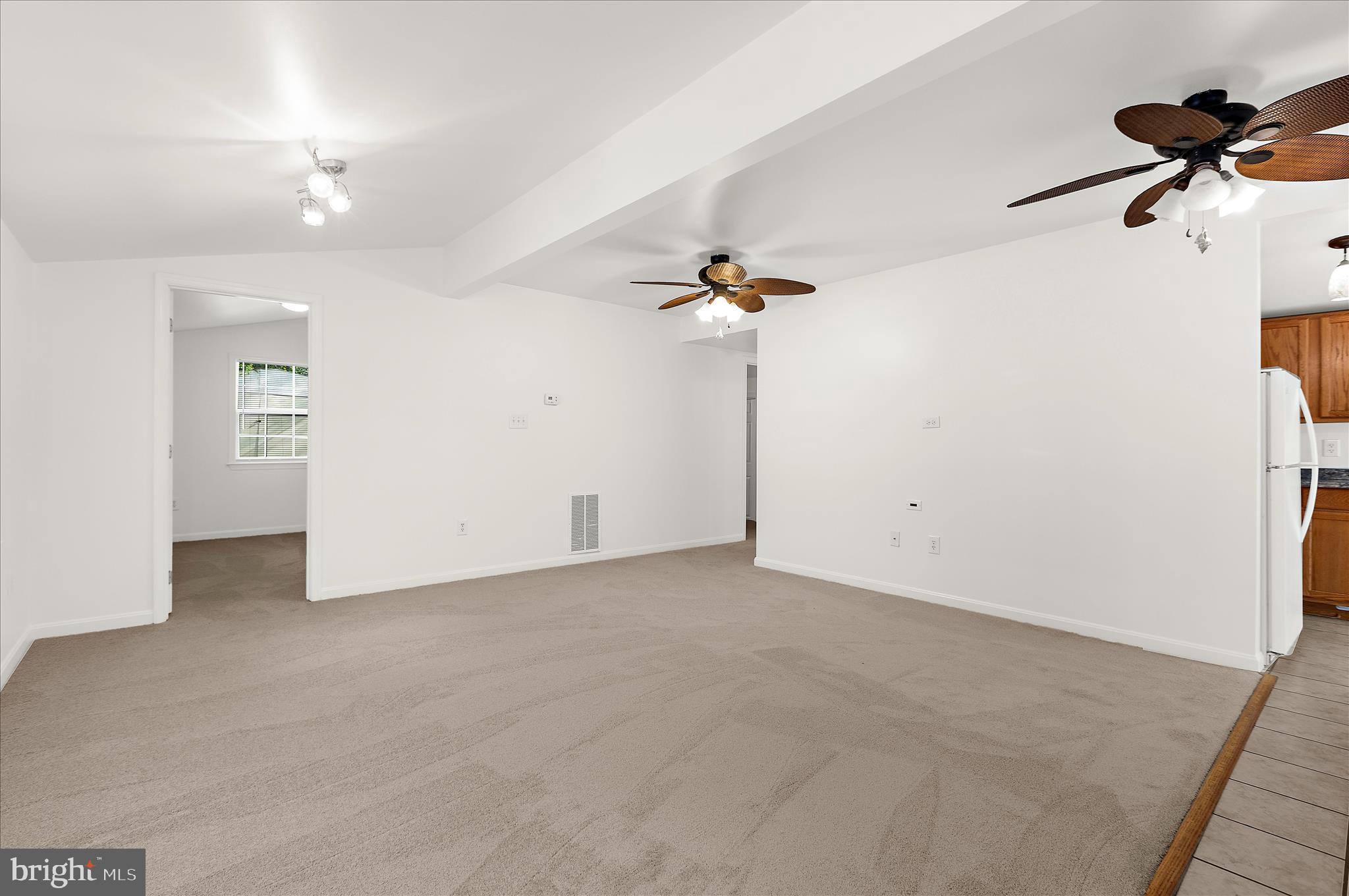 WHITE SANDS - Residential