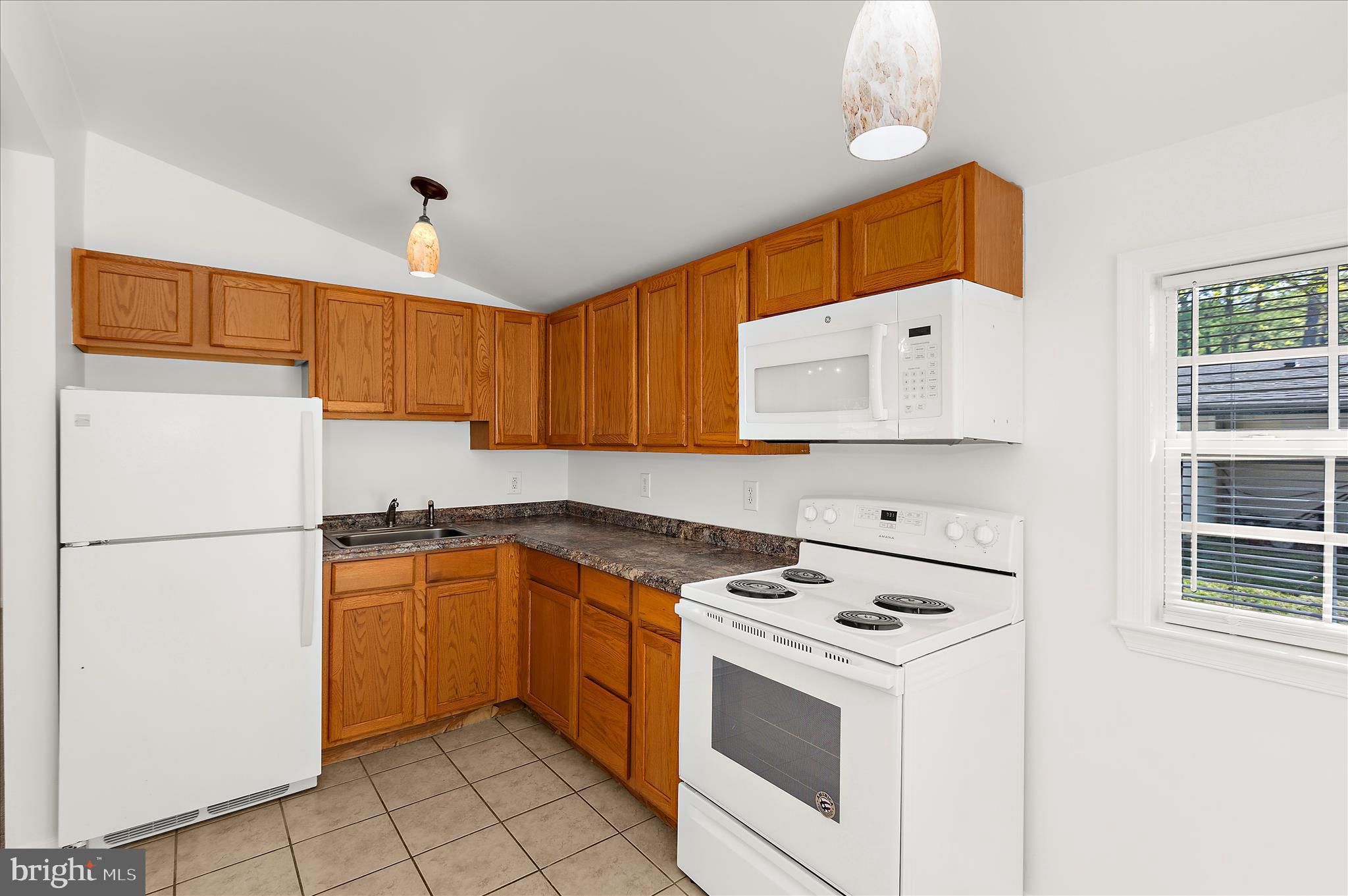 WHITE SANDS - Residential