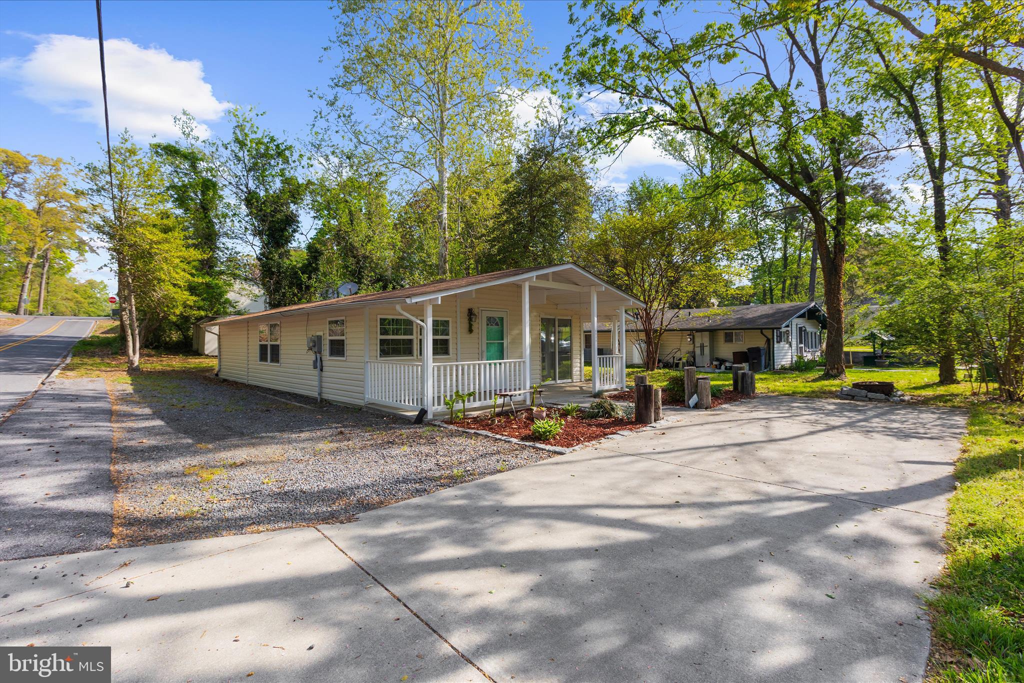 WHITE SANDS - Residential