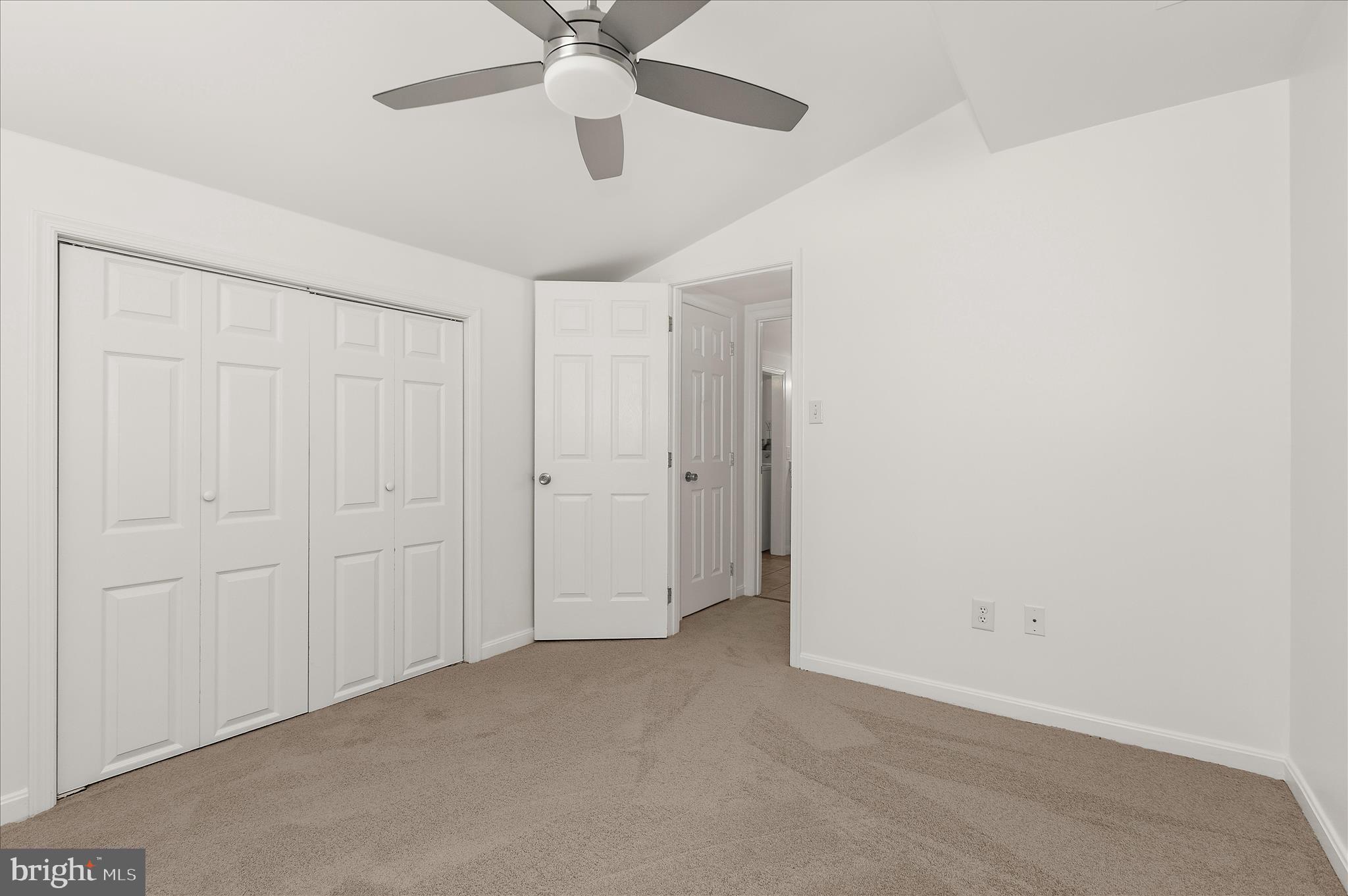 WHITE SANDS - Residential