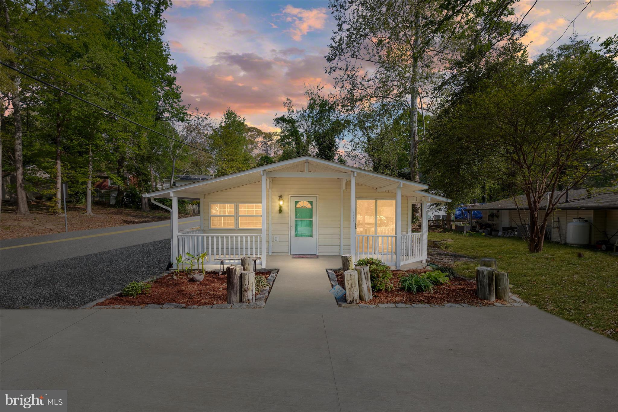 WHITE SANDS - Residential