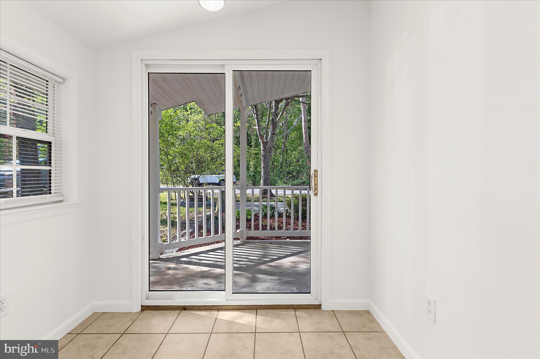 WHITE SANDS - Residential