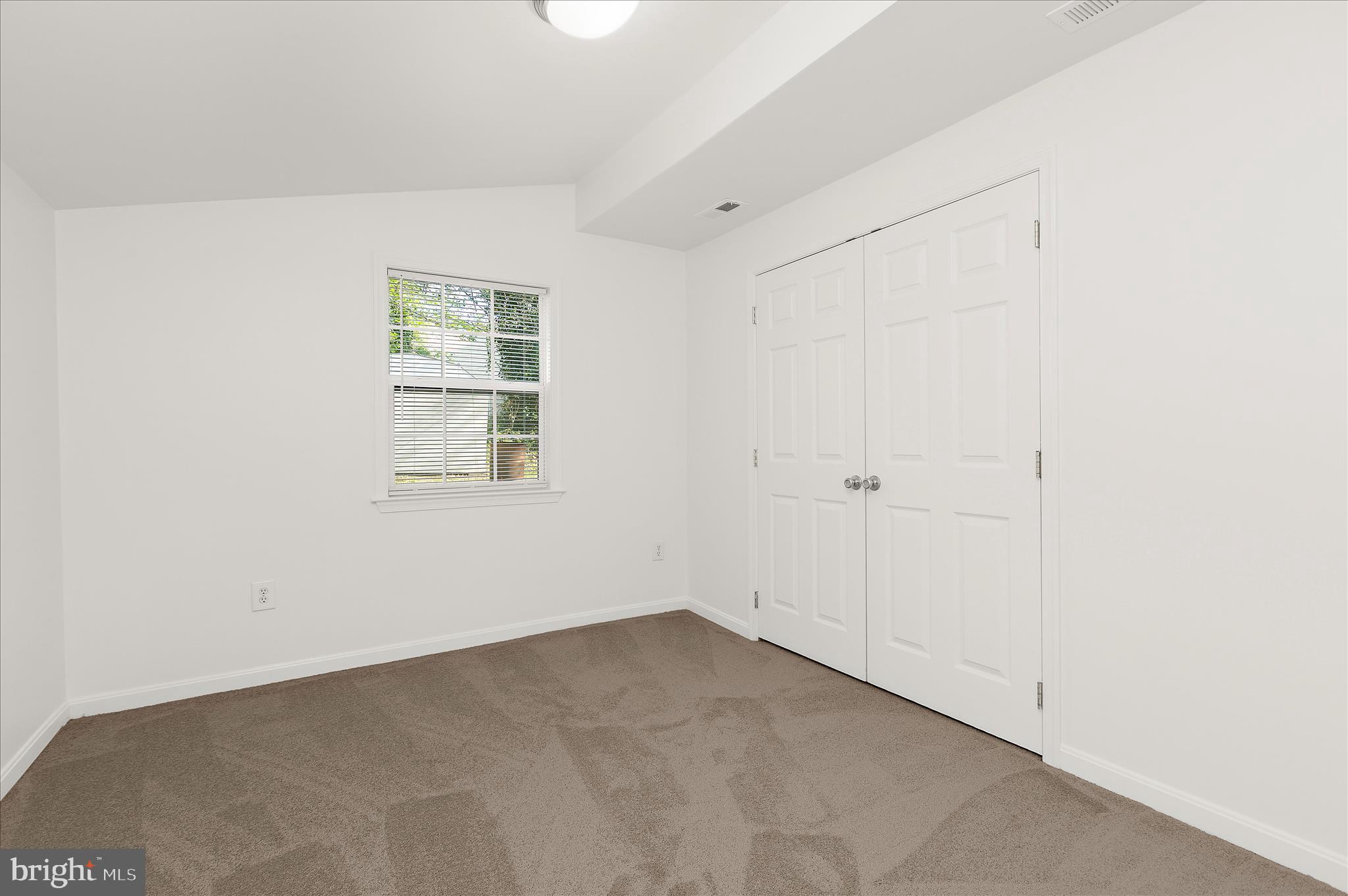 WHITE SANDS - Residential