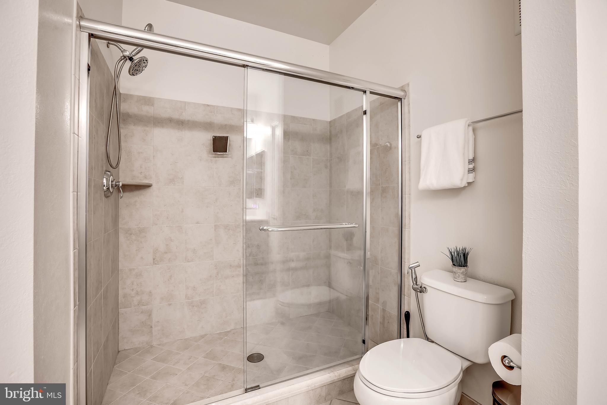 WHITE FLINT STATION - Residential