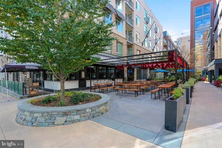 WHITE FLINT STATION - Residential