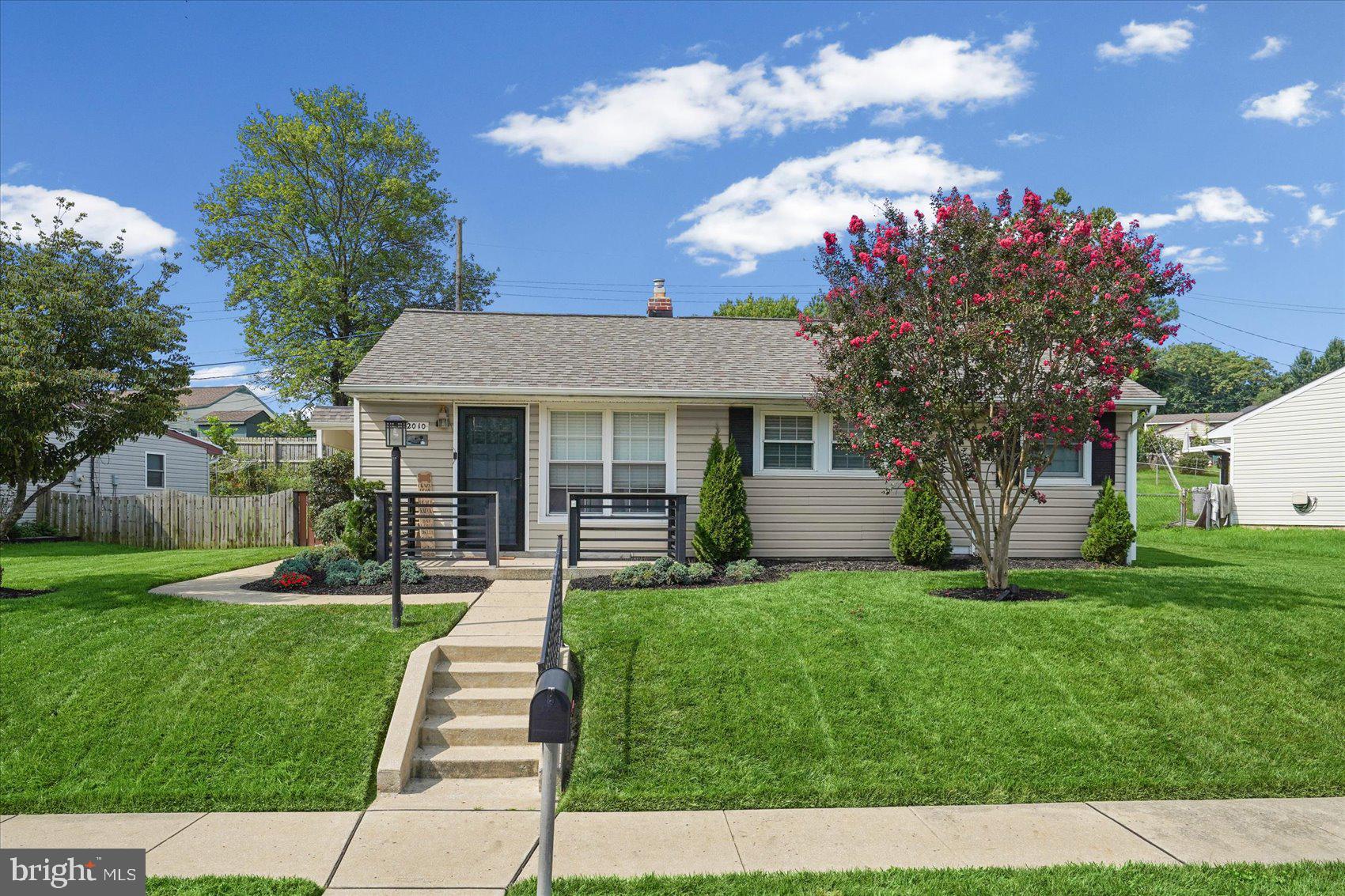 2010 LONGVIEW AVENUE