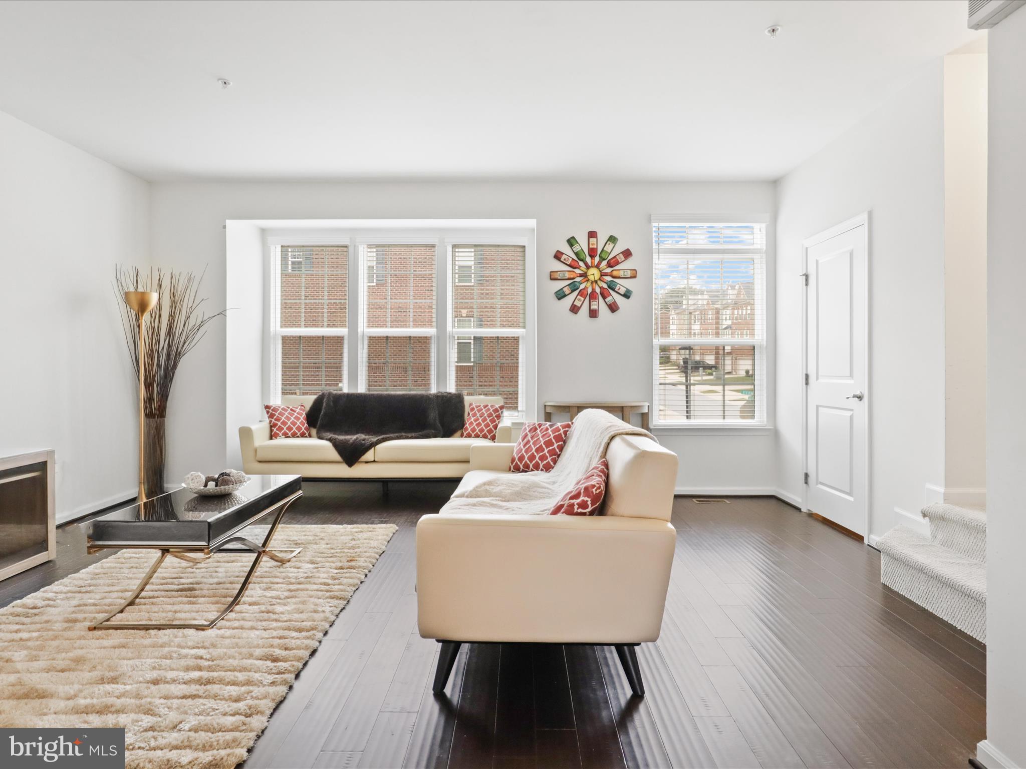 THE PARK AT ADDISON METRO - Residential