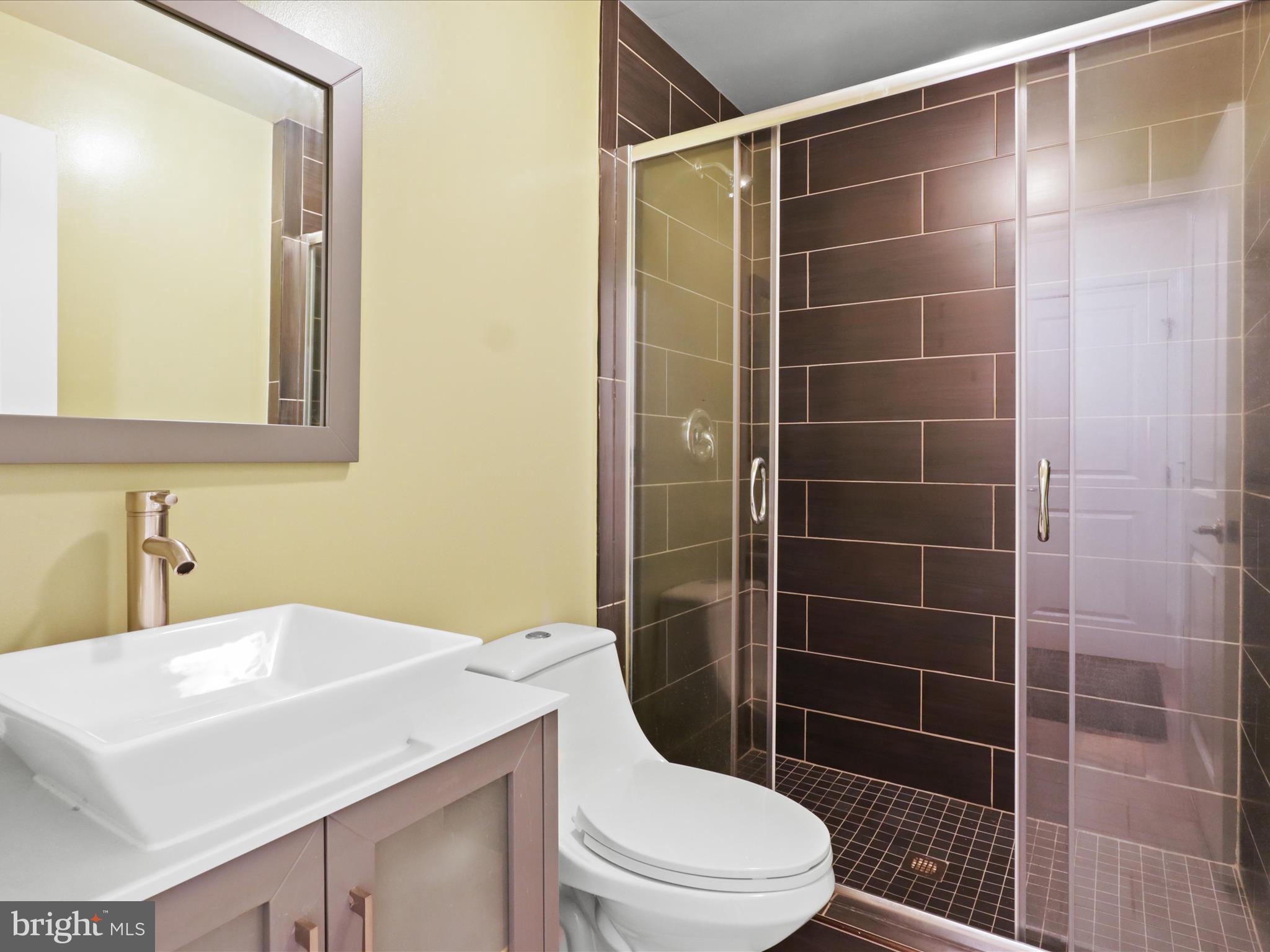 THE PARK AT ADDISON METRO - Residential