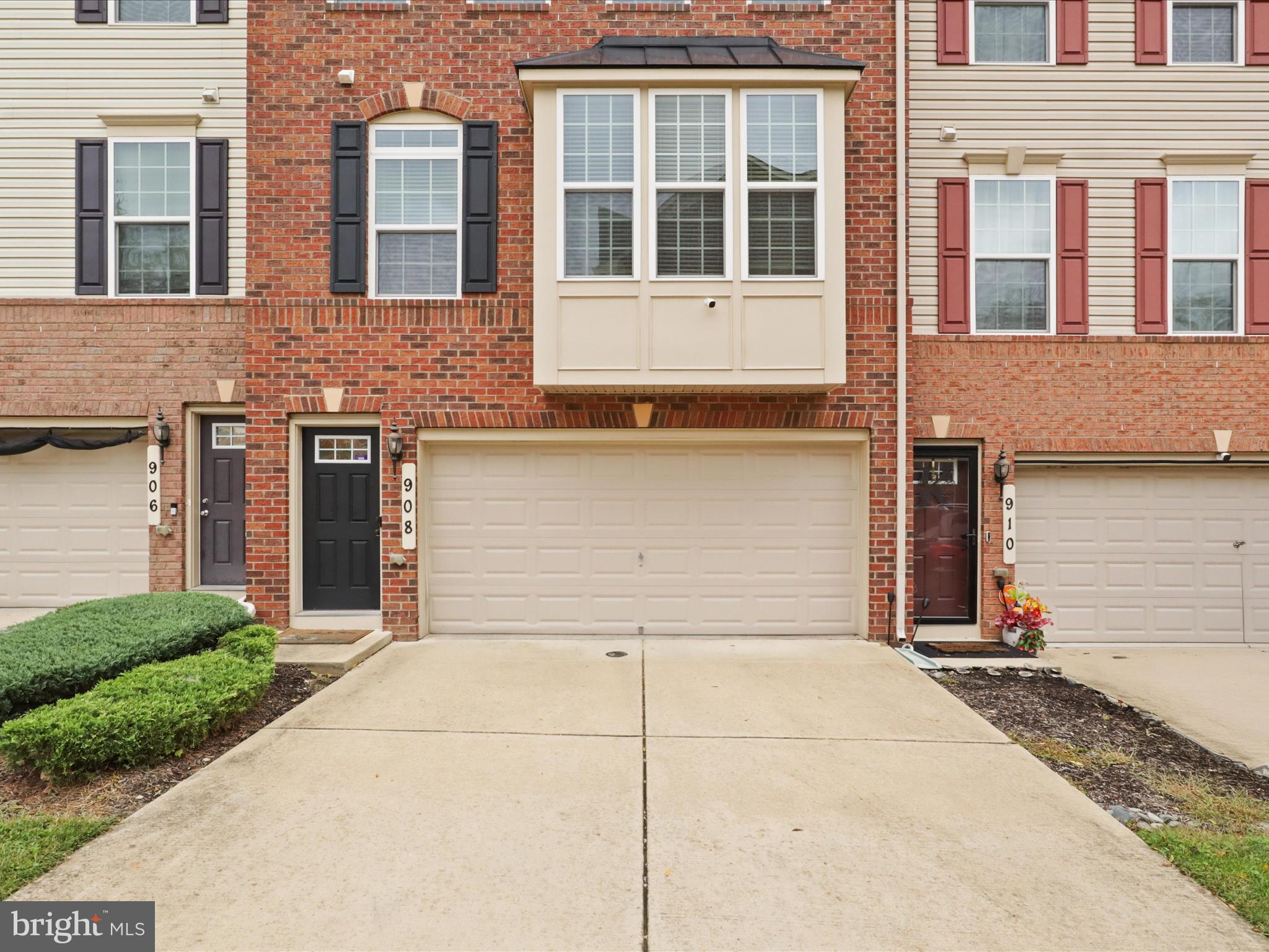 THE PARK AT ADDISON METRO - Residential