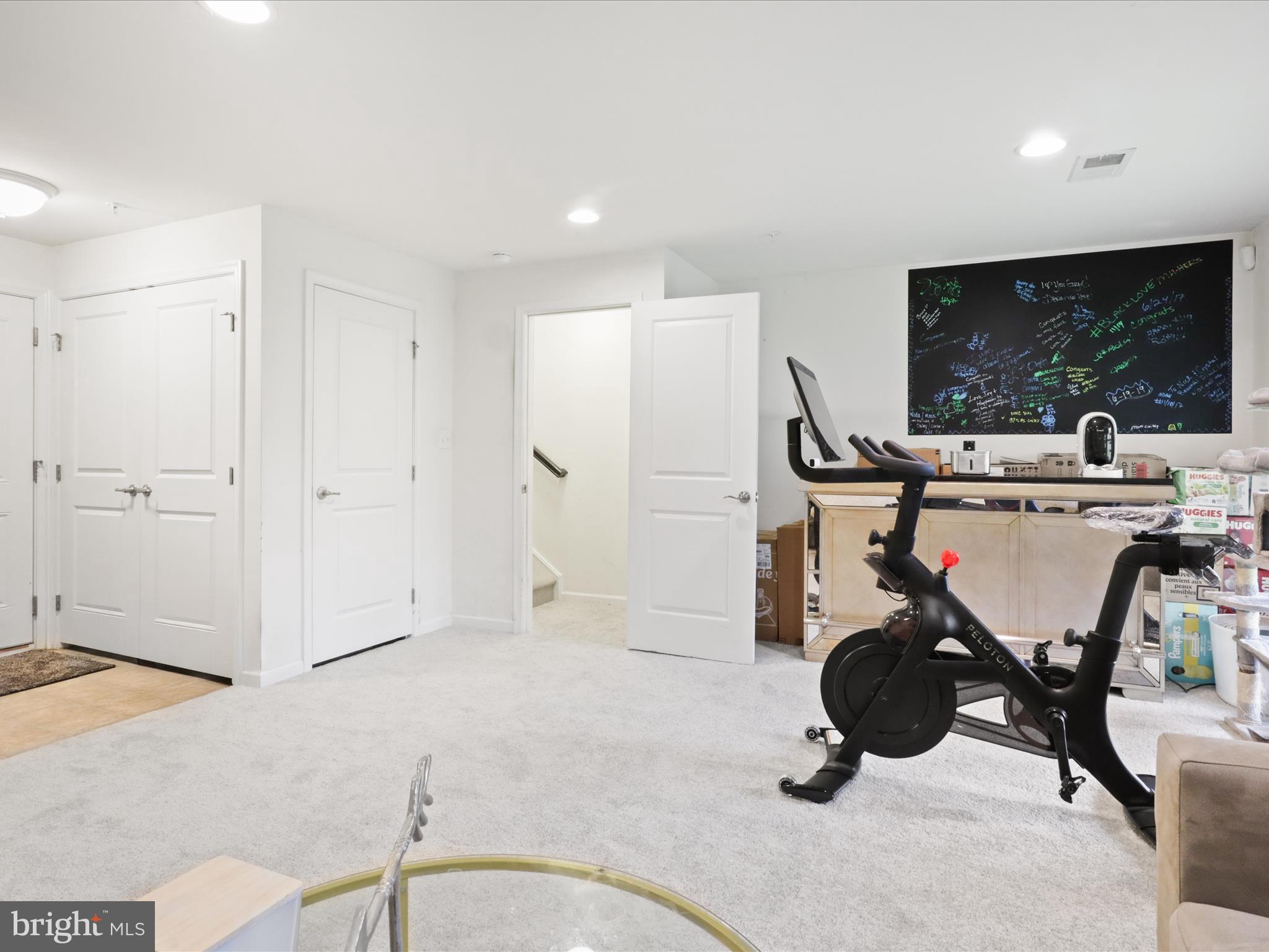 THE PARK AT ADDISON METRO - Residential