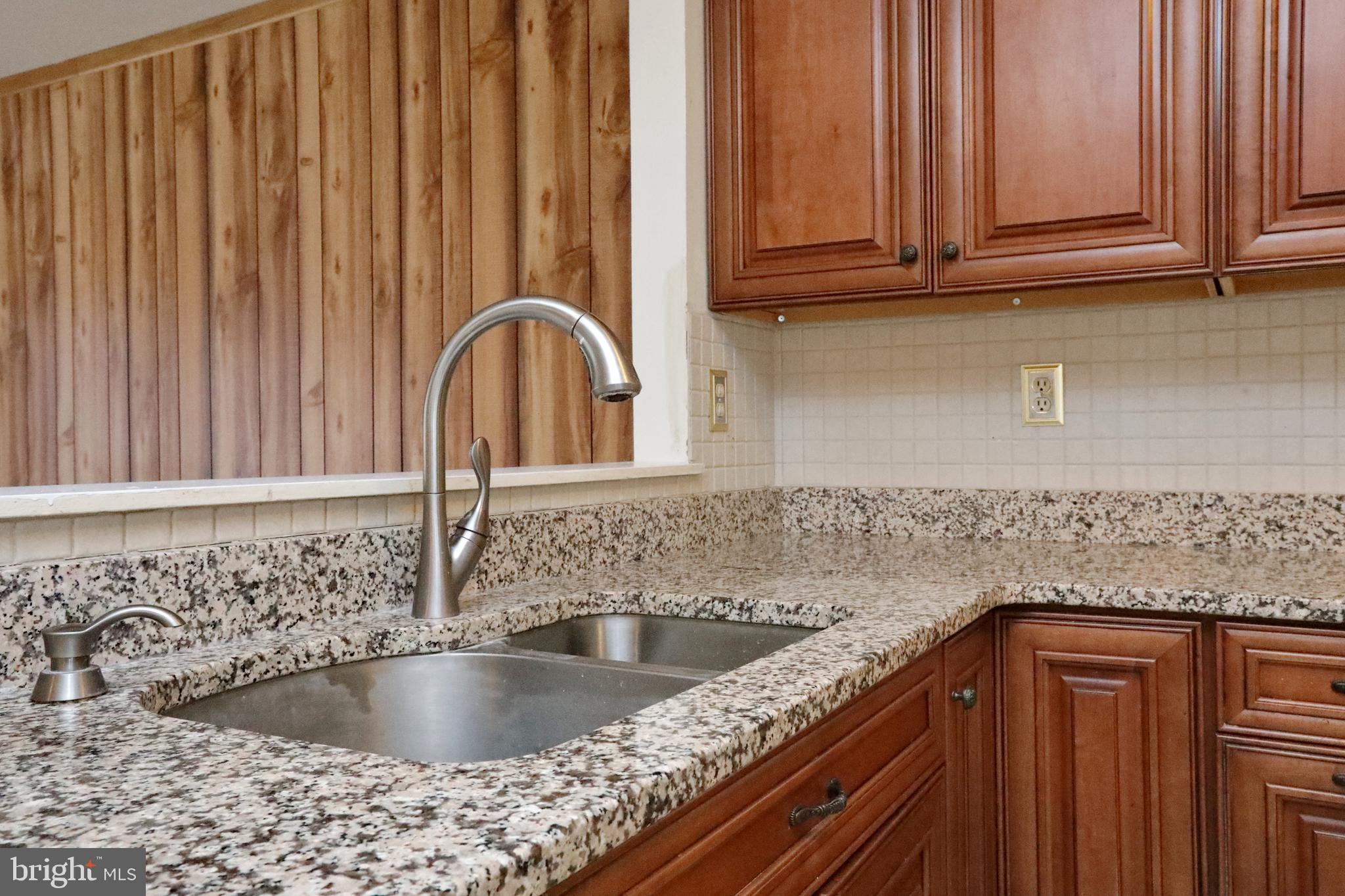 LAUREL BRANCH - Residential