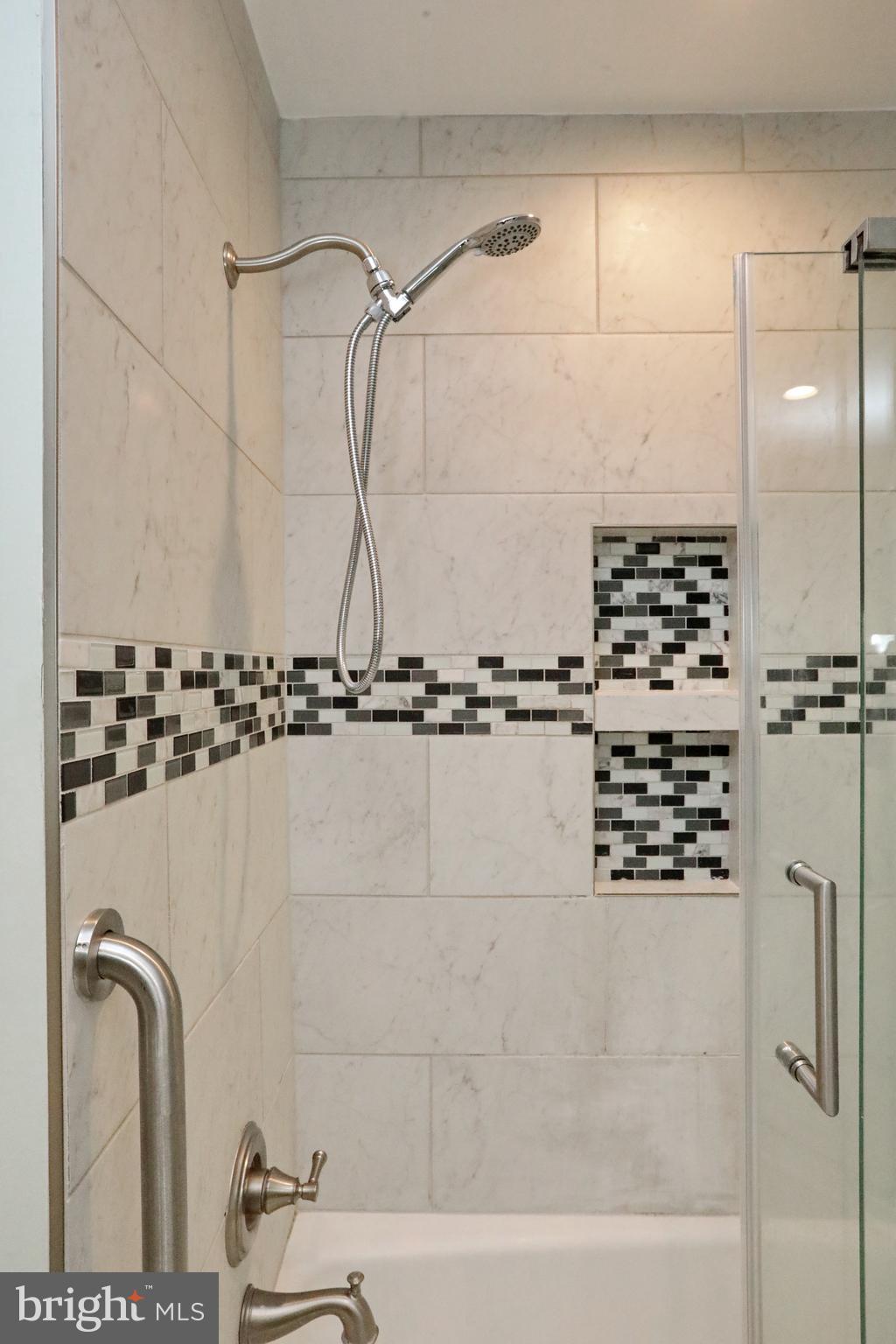 LAUREL BRANCH - Residential