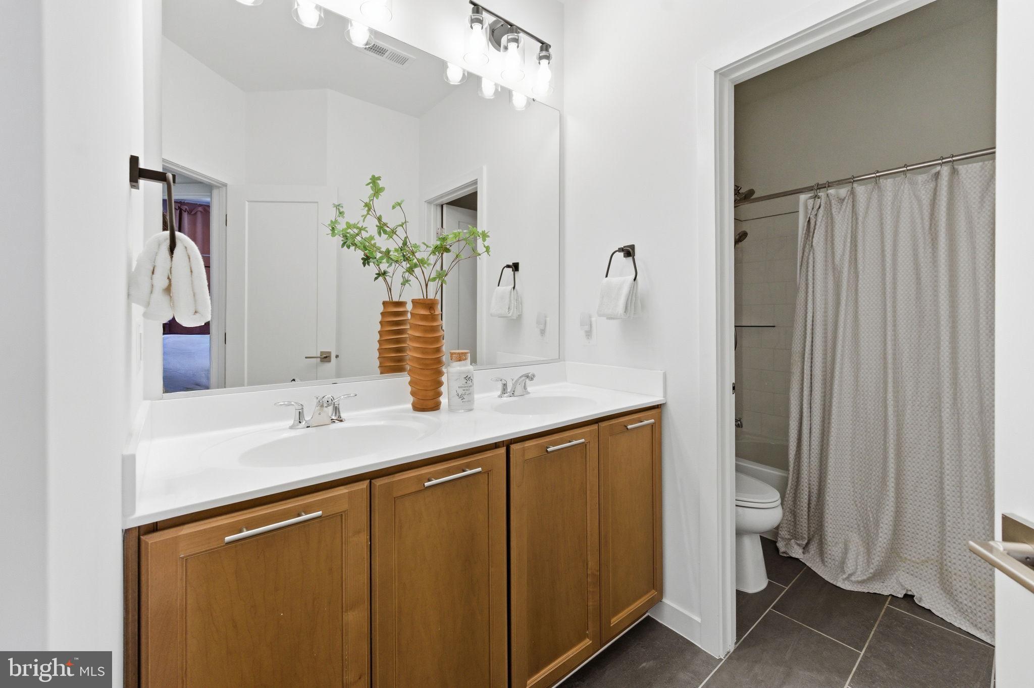 METRO WALK AT MOOREFIELD STATION - Residential