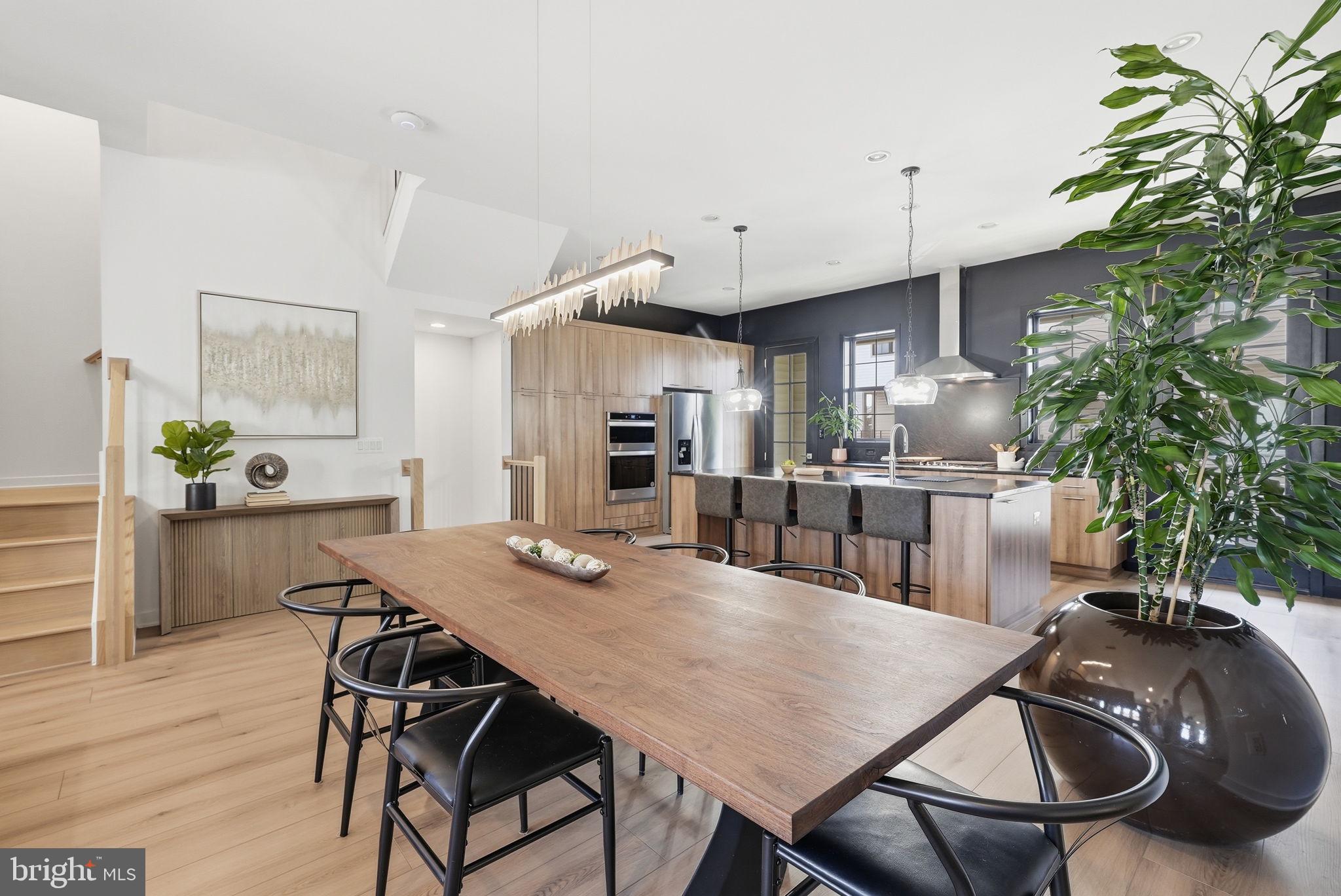 METRO WALK AT MOOREFIELD STATION - Residential