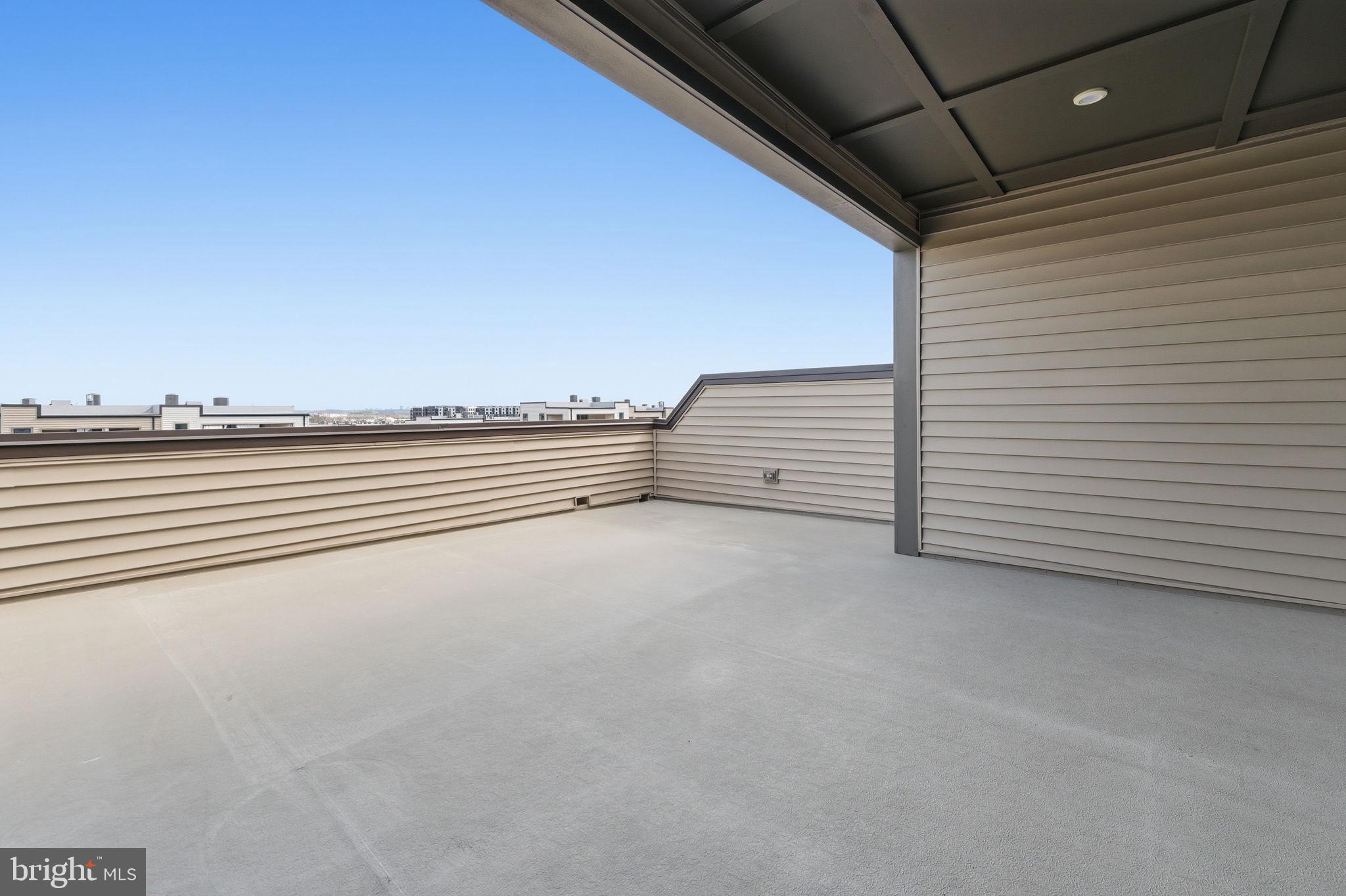 METRO WALK AT MOOREFIELD STATION - Residential