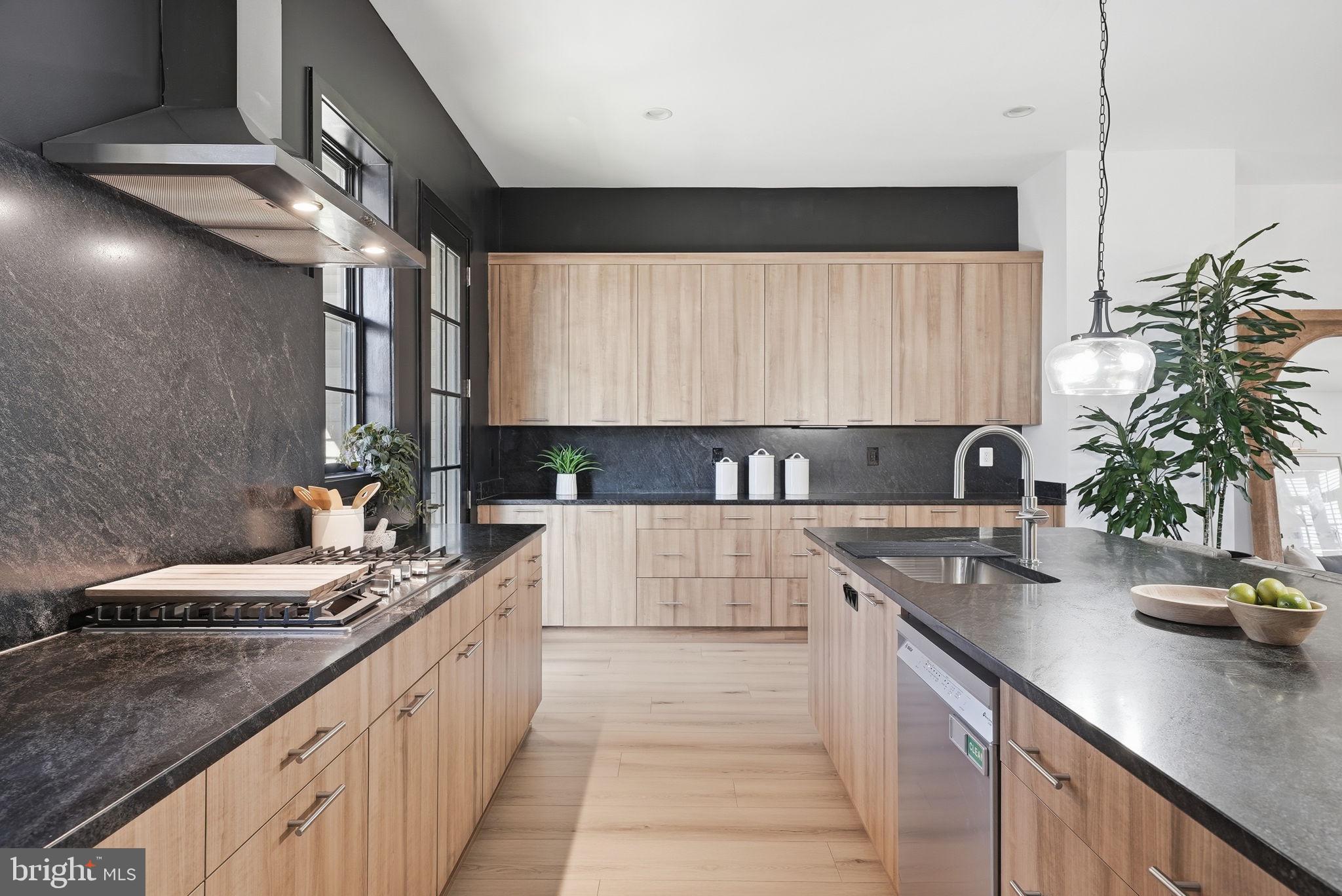 METRO WALK AT MOOREFIELD STATION - Residential