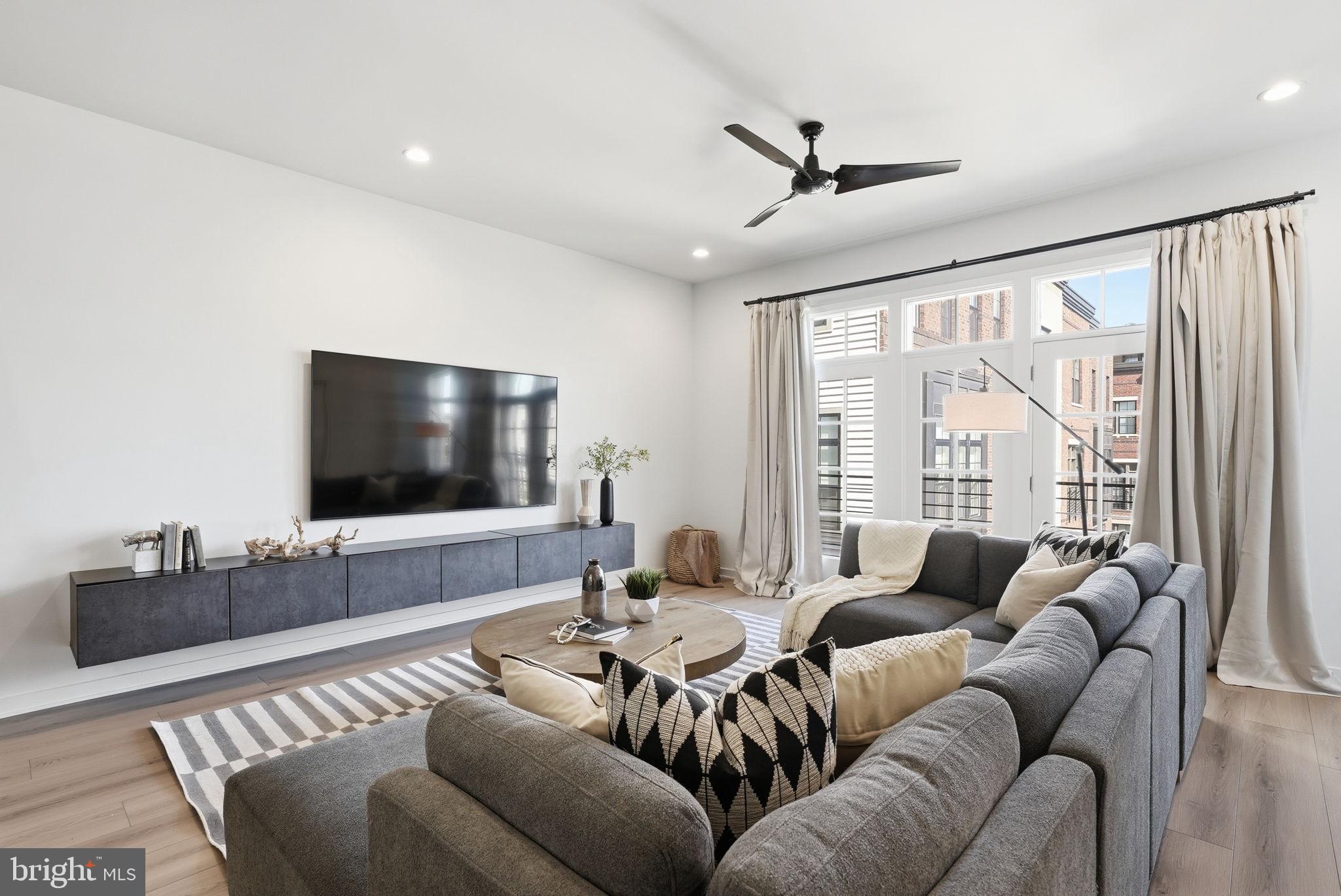 METRO WALK AT MOOREFIELD STATION - Residential