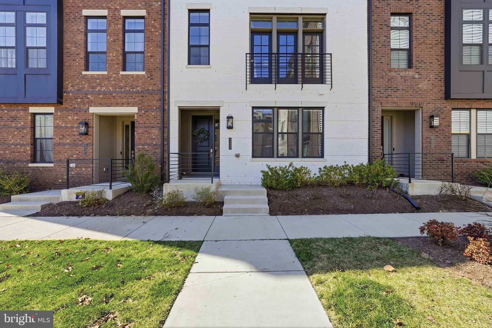 43403 FIFEVILLE SQUARE