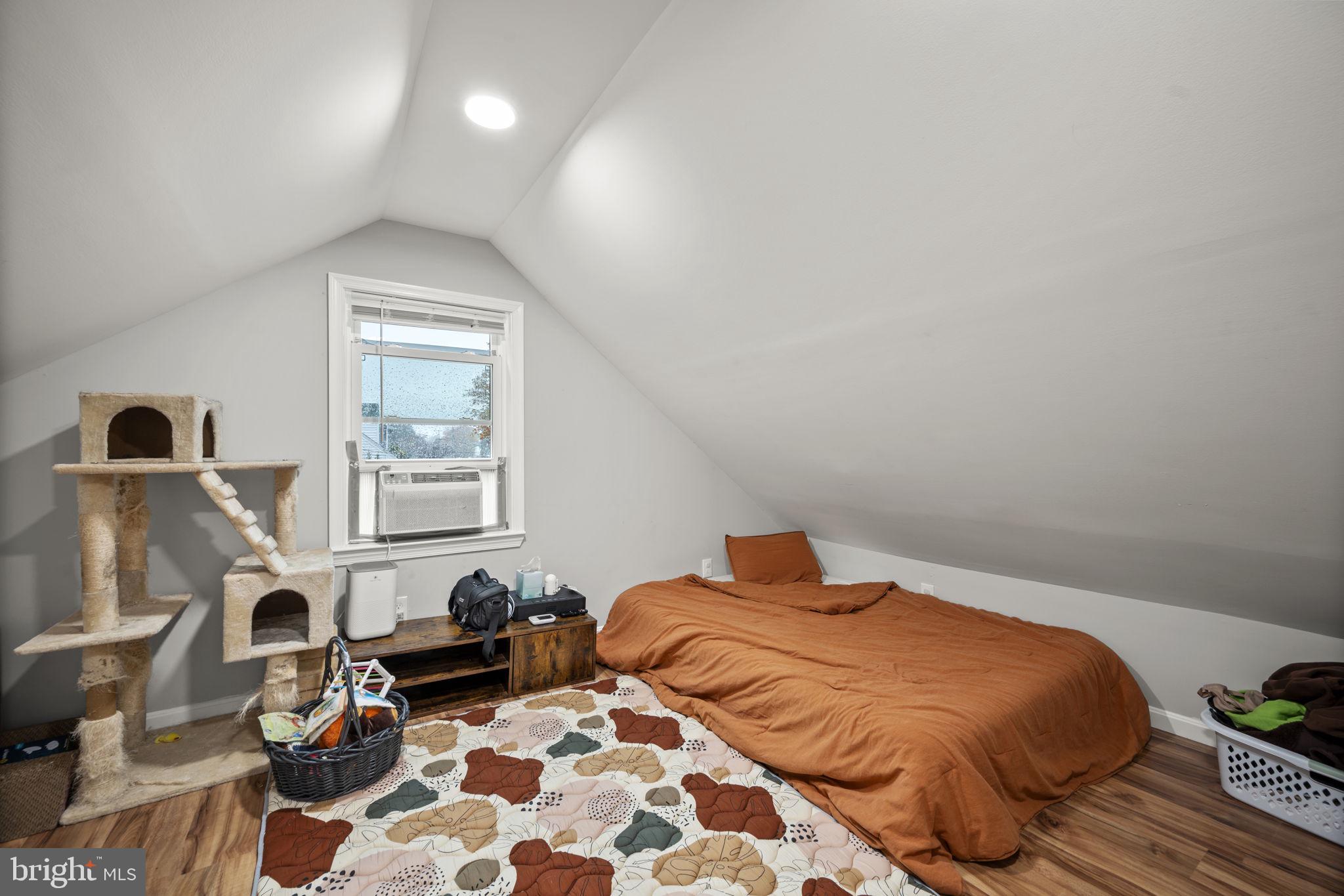 WHITE MARSH - Residential