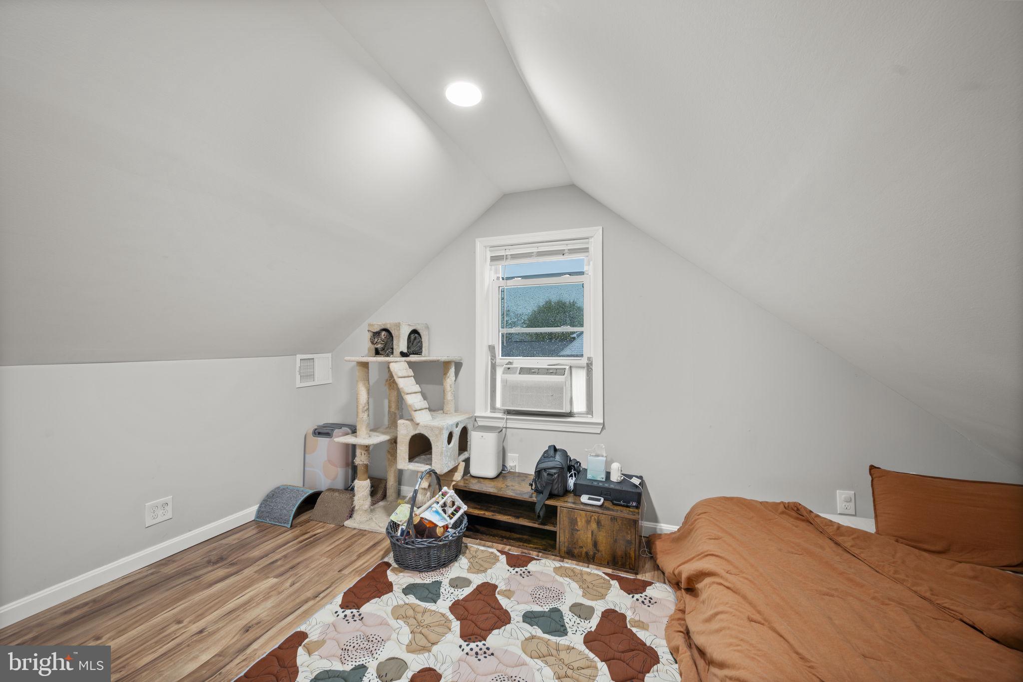 WHITE MARSH - Residential