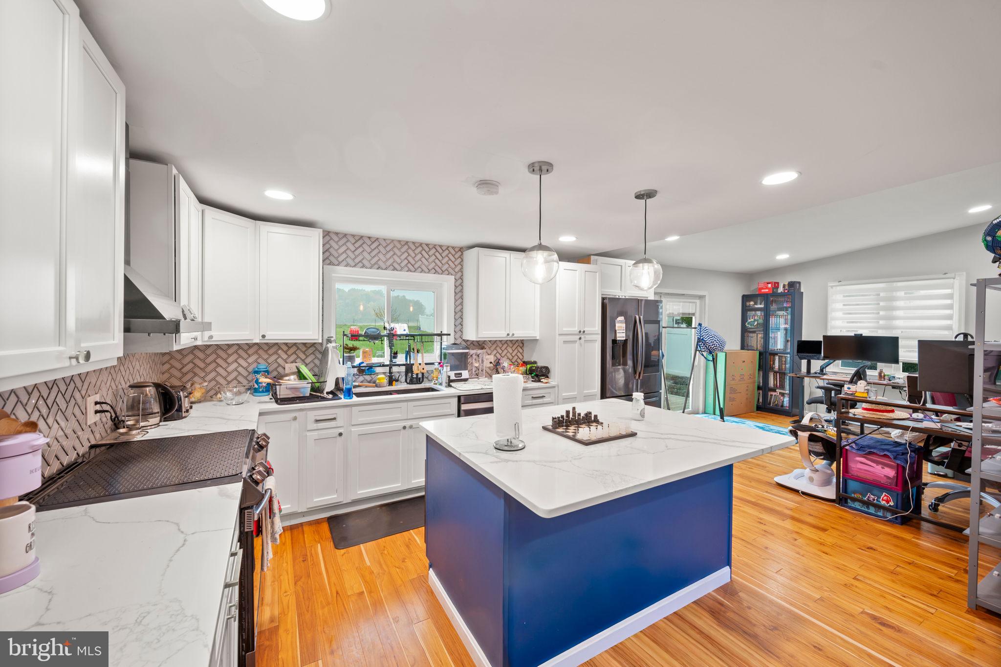 WHITE MARSH - Residential