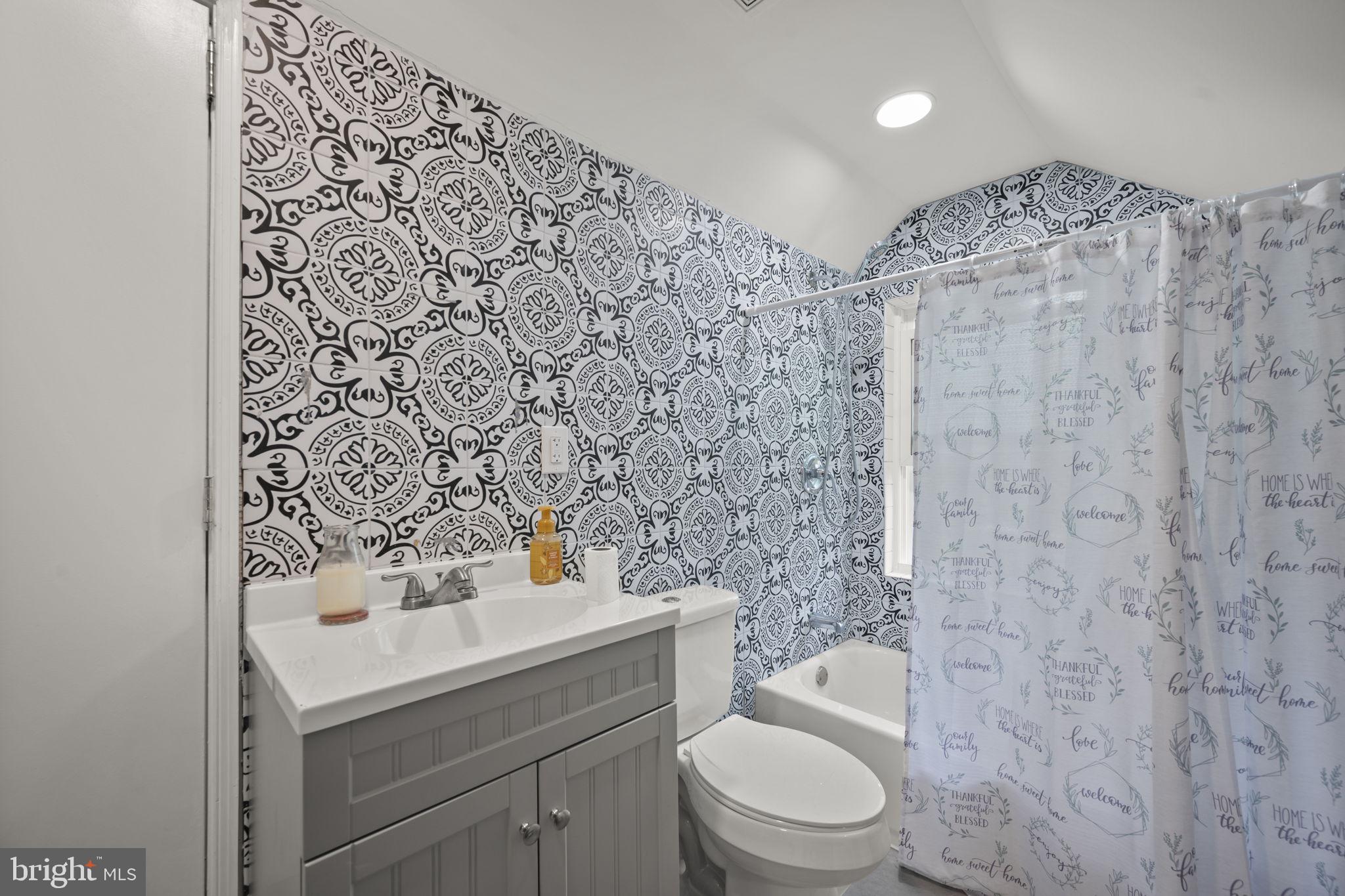 WHITE MARSH - Residential