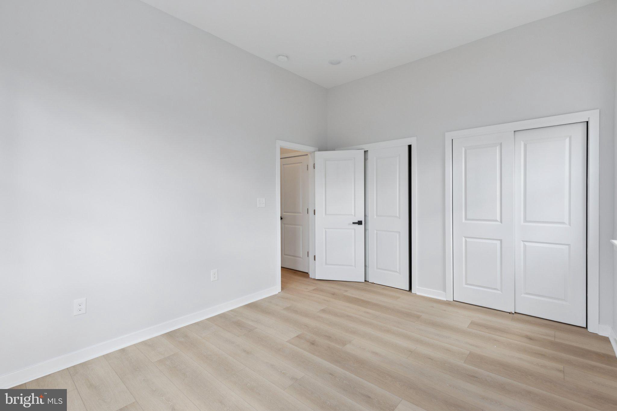 BRIDESBURG - Residential