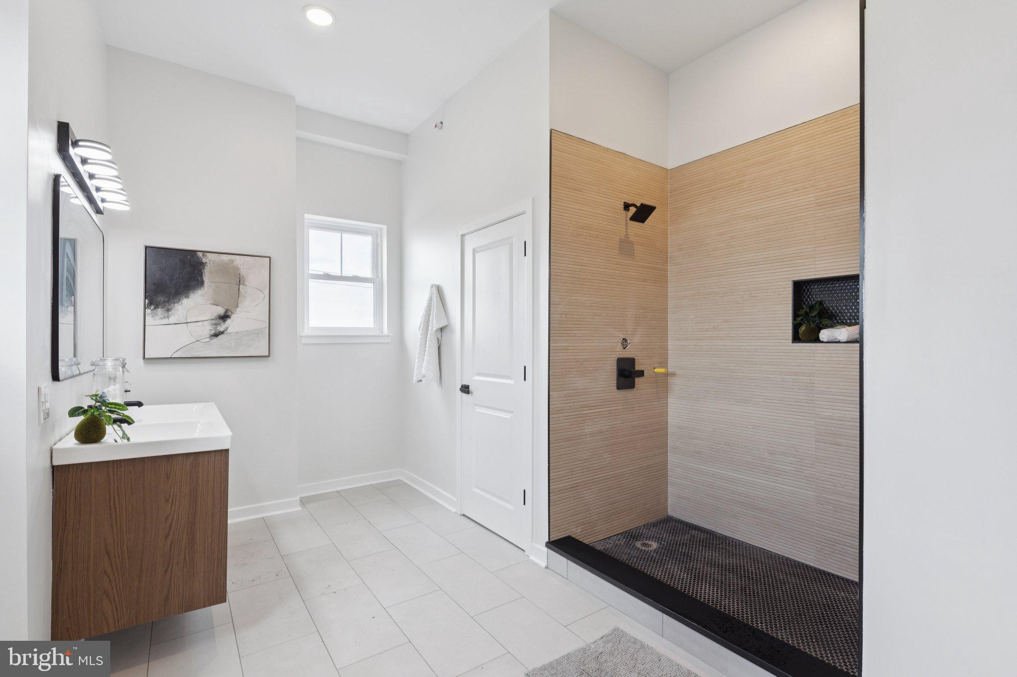 BRIDESBURG - Residential