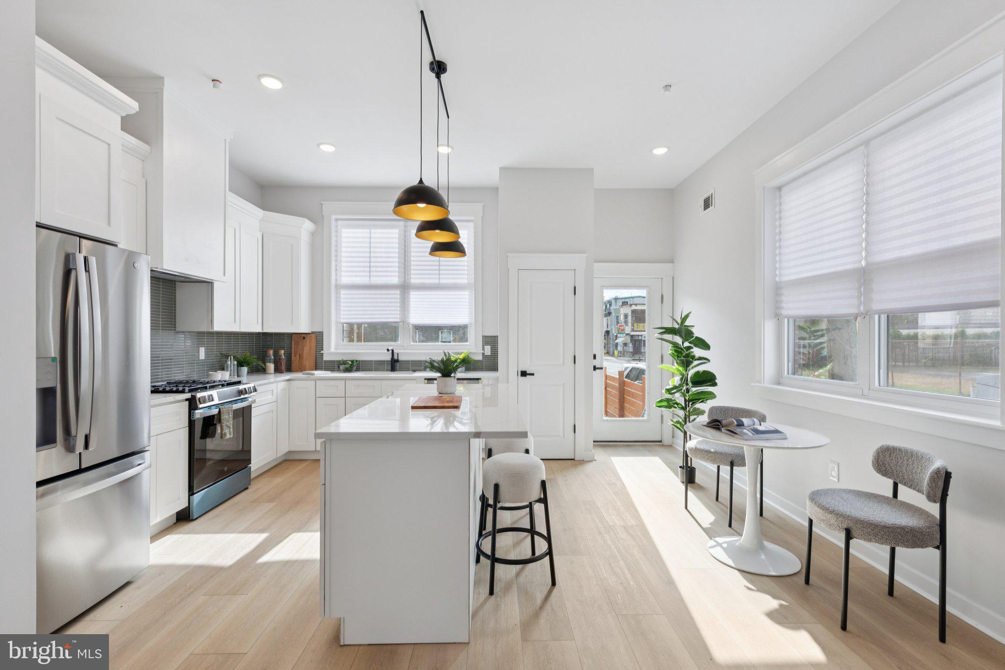 BRIDESBURG - Residential