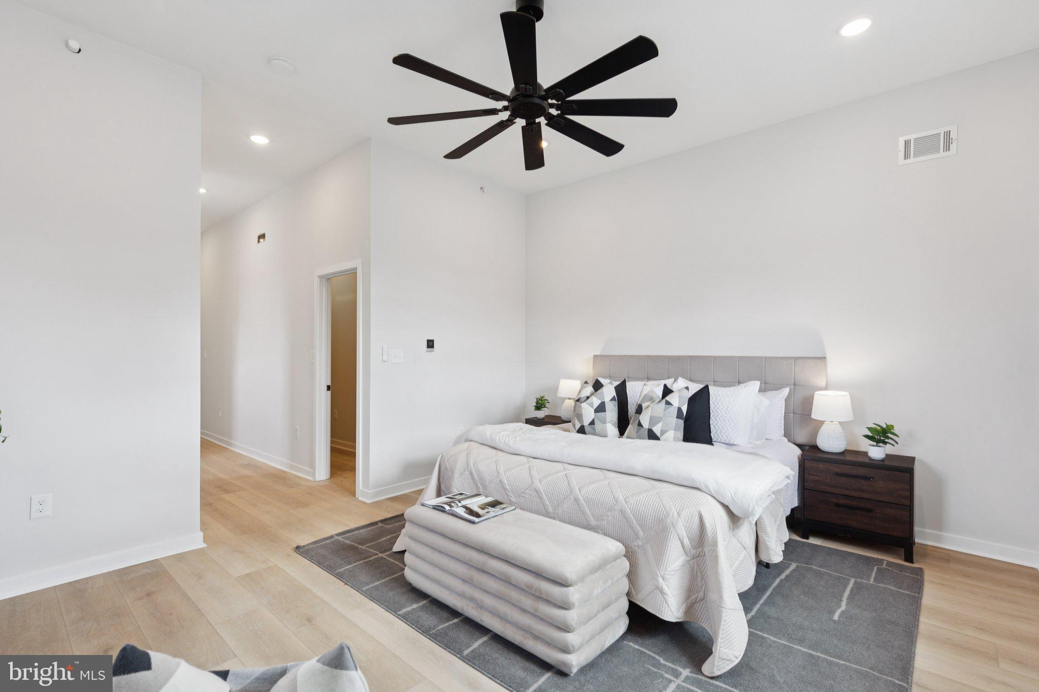 BRIDESBURG - Residential