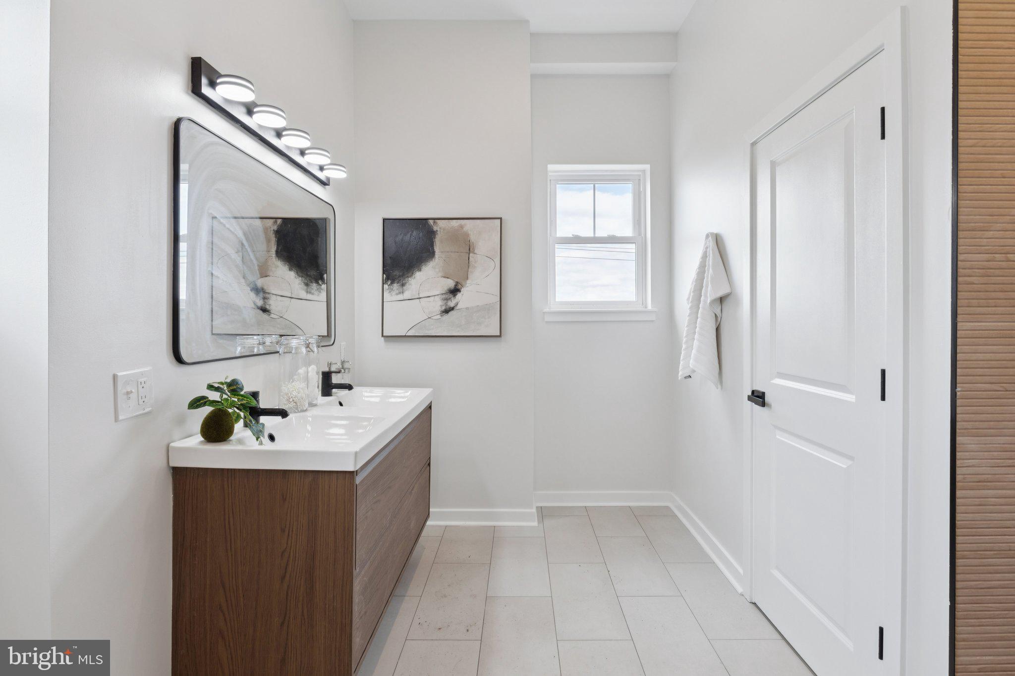 BRIDESBURG - Residential