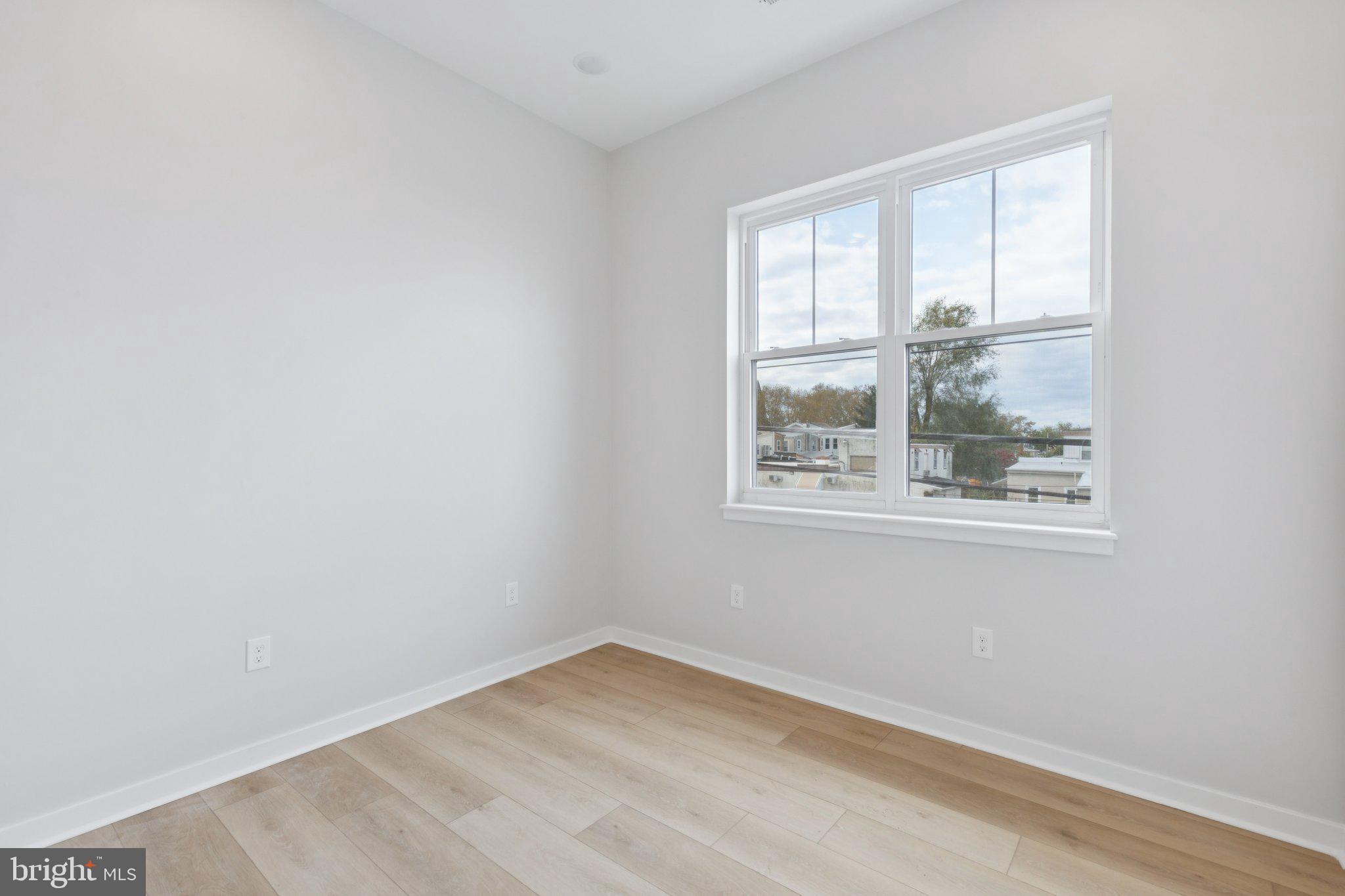 BRIDESBURG - Residential