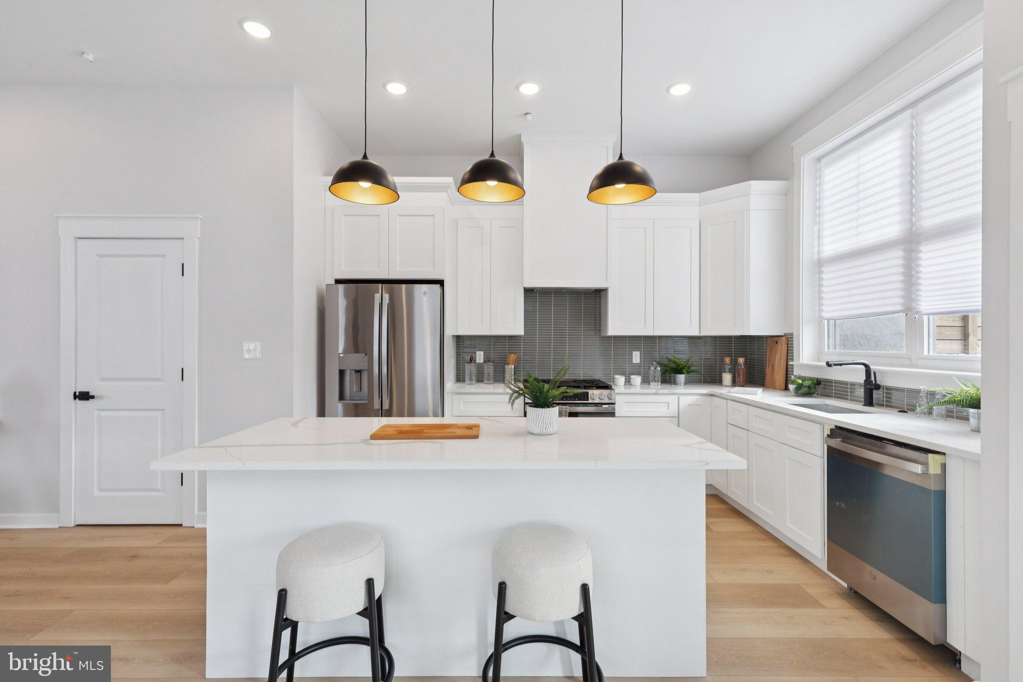 BRIDESBURG - Residential