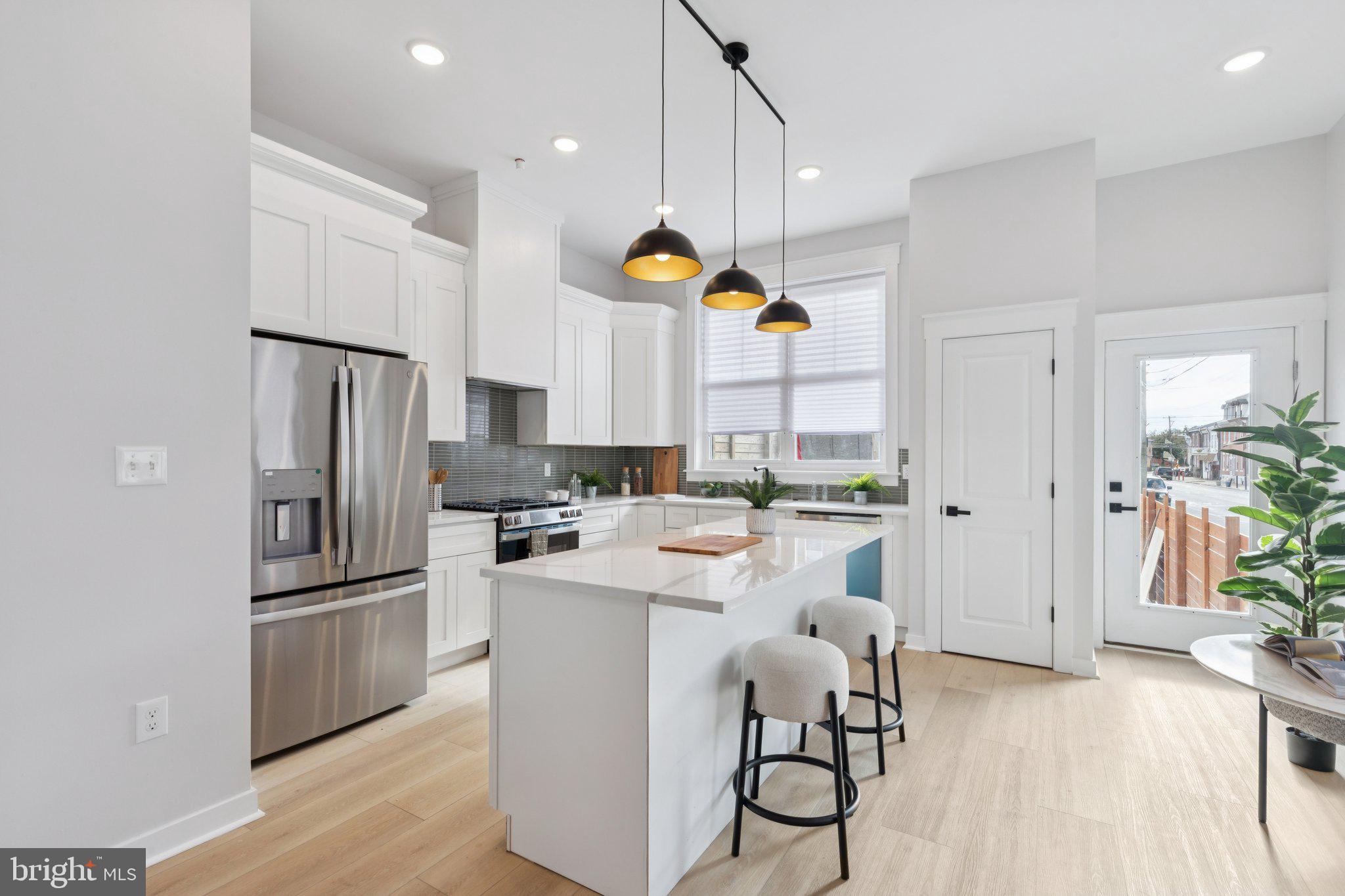 BRIDESBURG - Residential