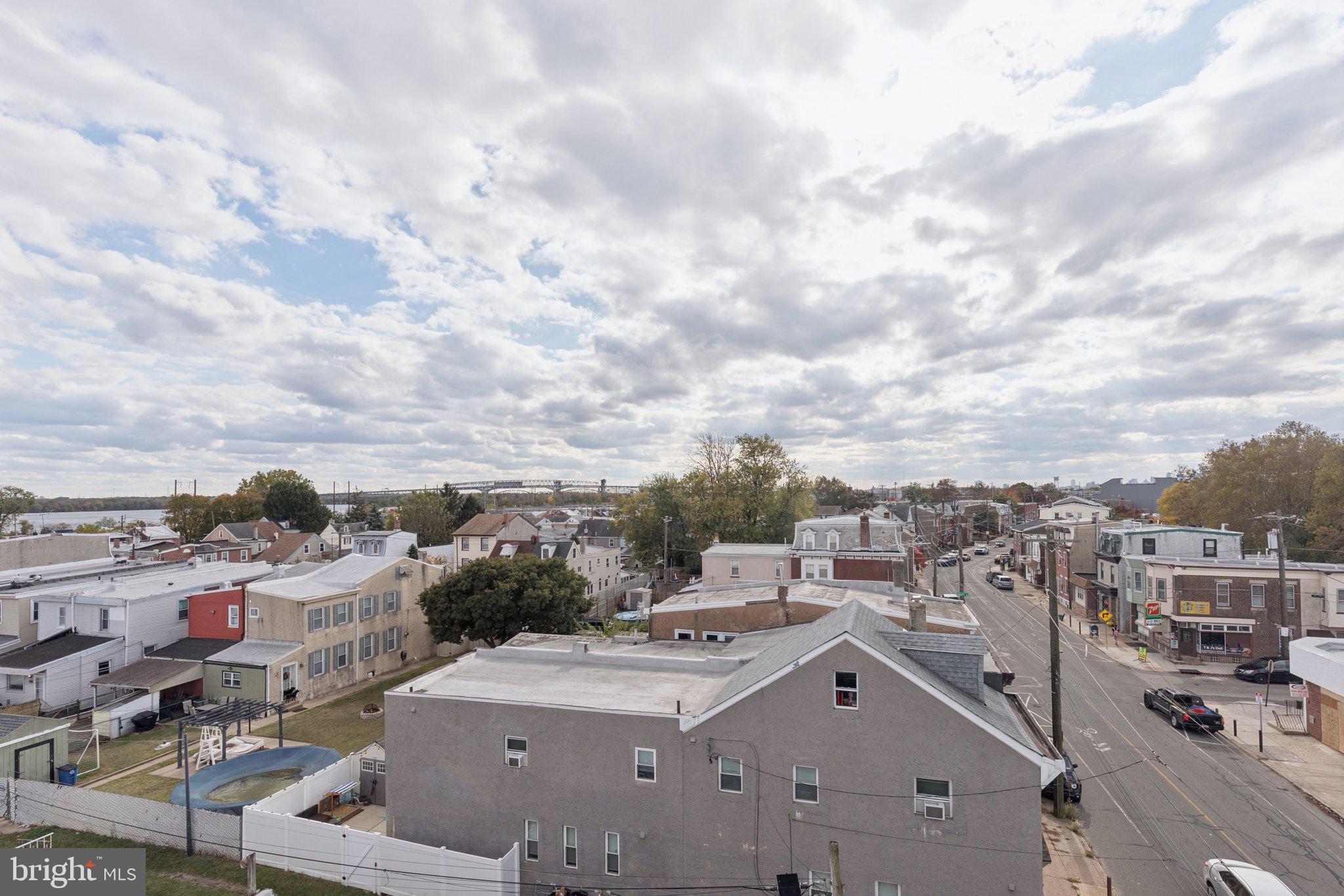 BRIDESBURG - Residential