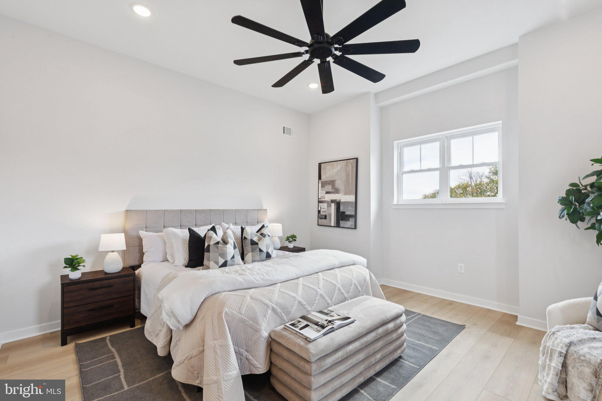 BRIDESBURG - Residential