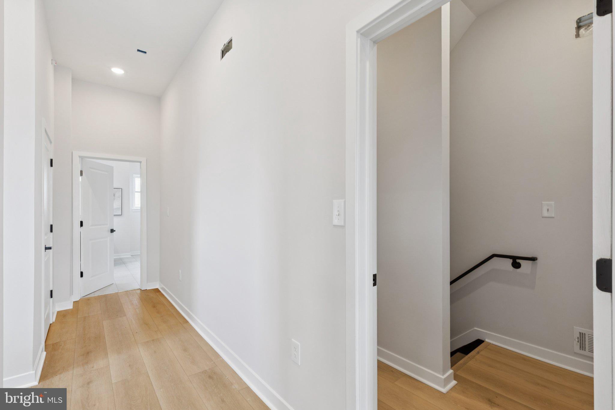 BRIDESBURG - Residential