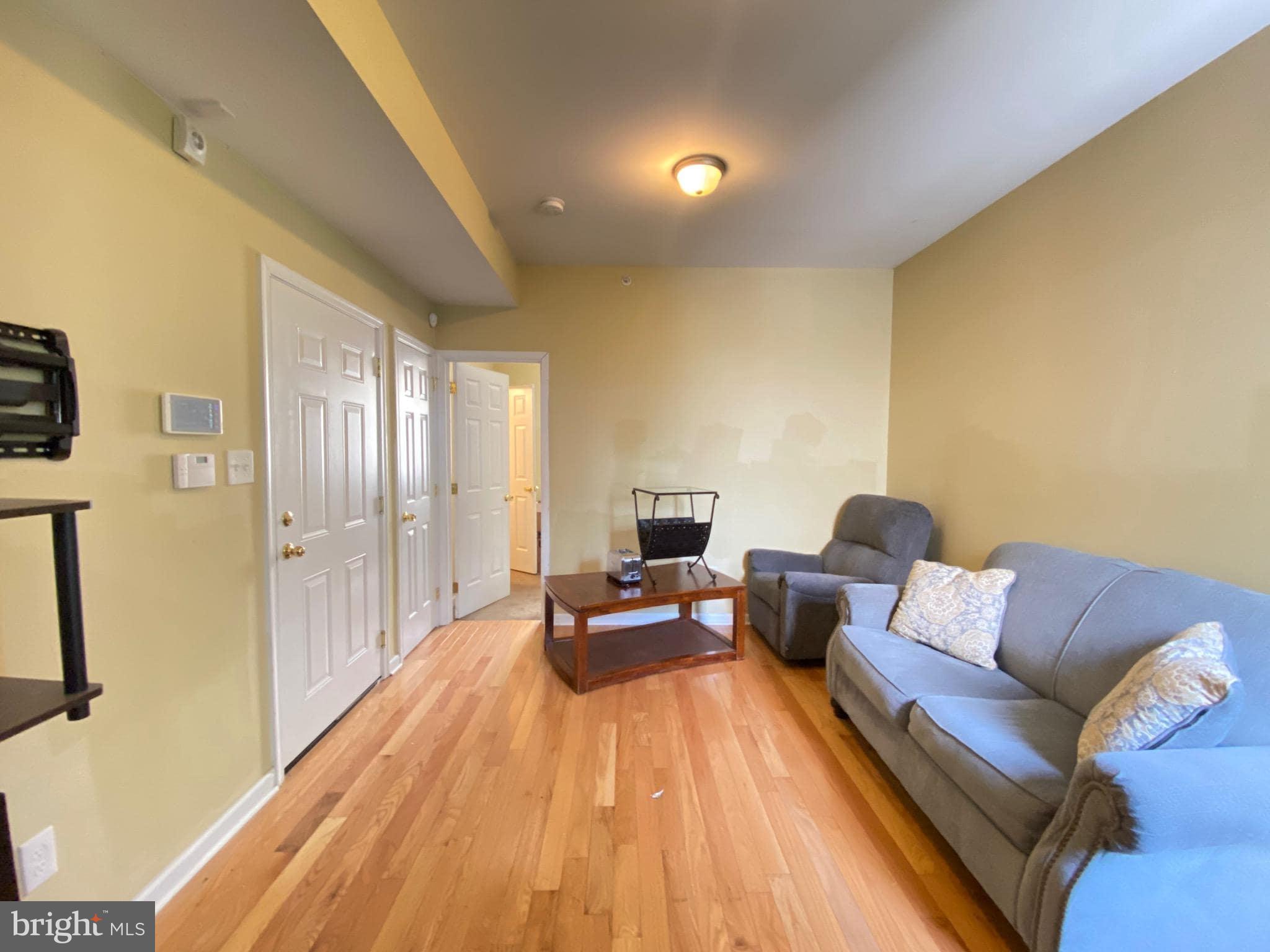 TEMPLE UNIVERSITY - Residential Lease