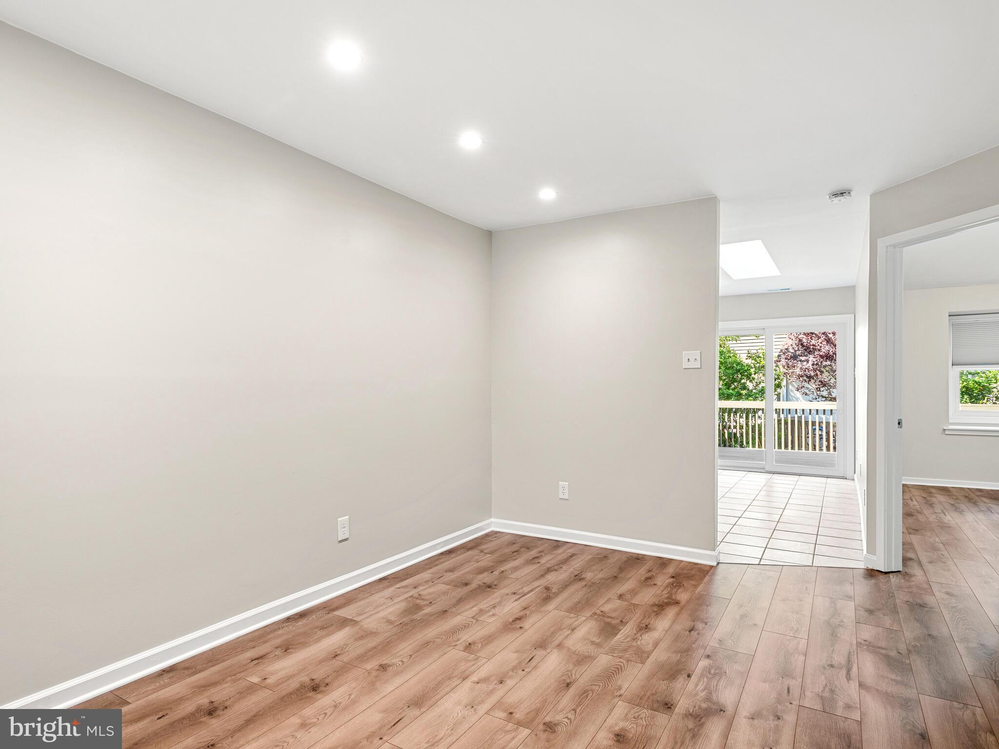 LIONGATE - Residential Lease