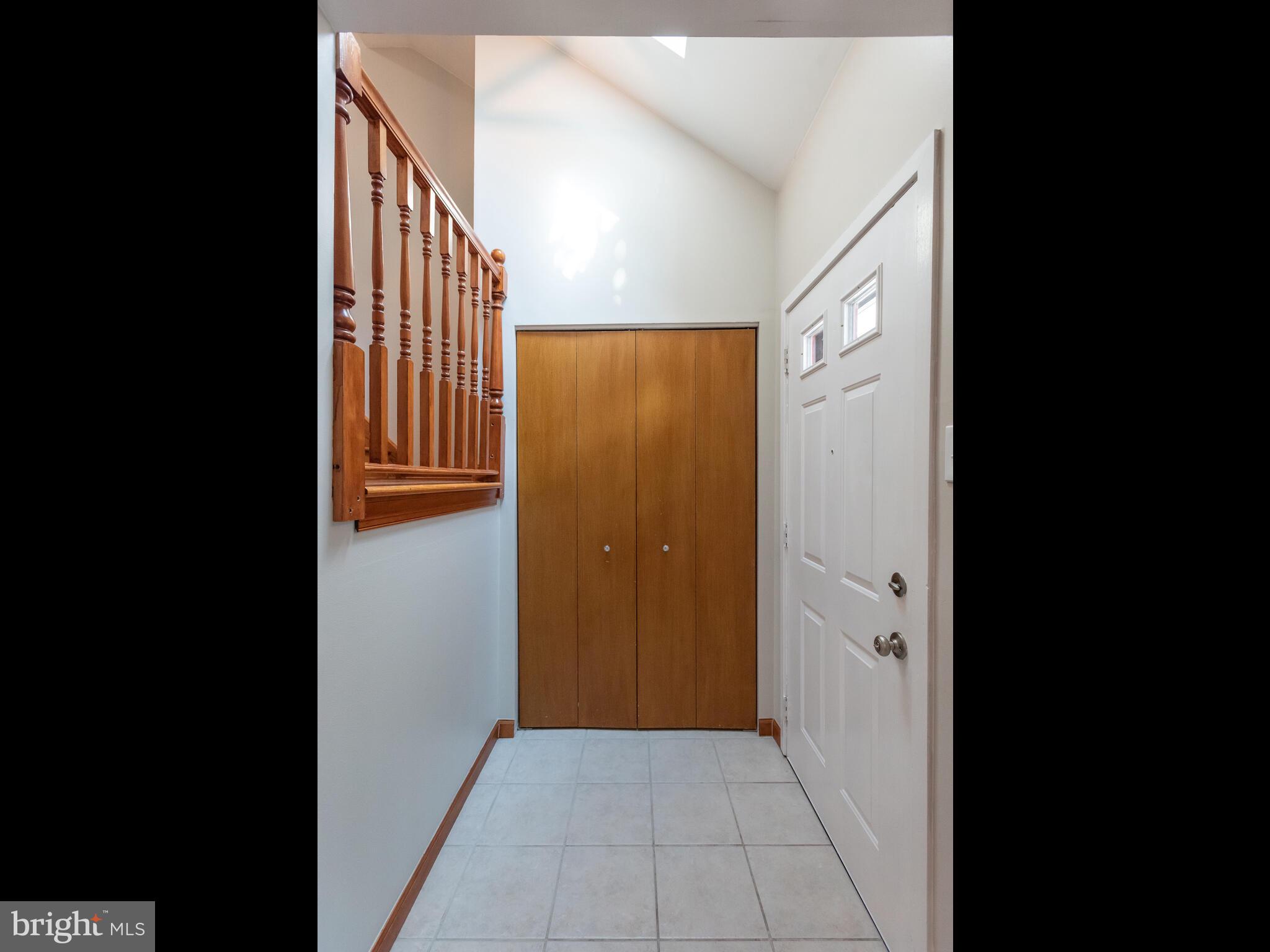 LIONGATE - Residential Lease