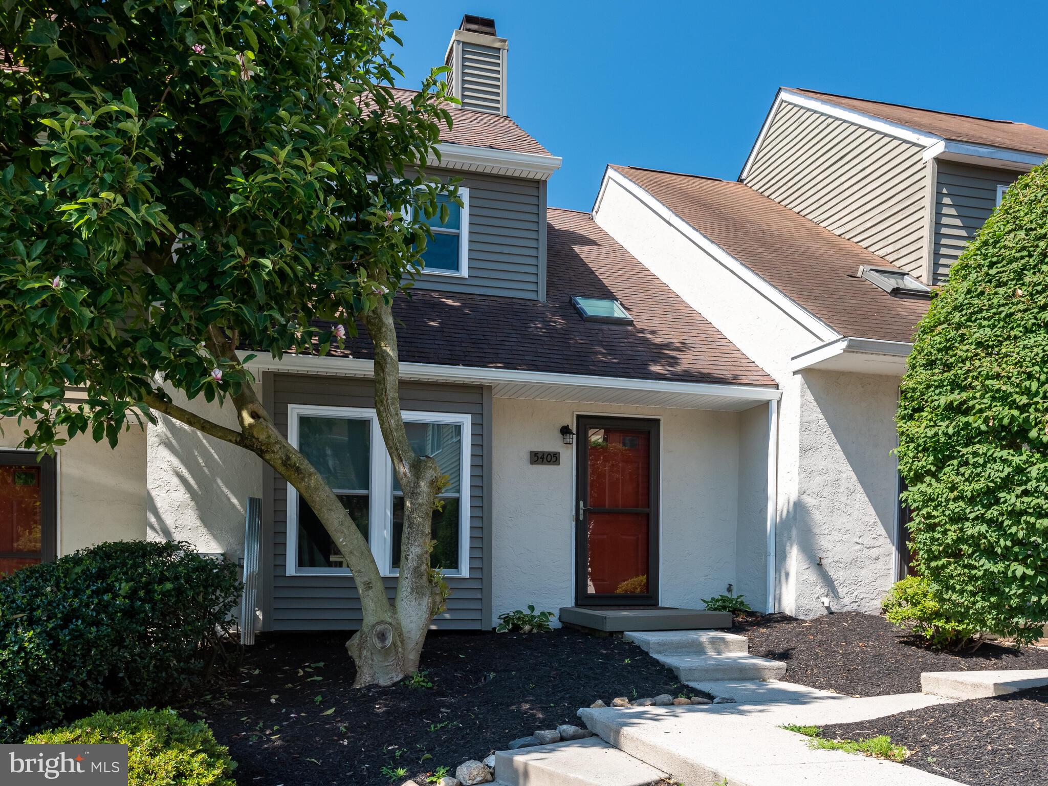 LIONGATE - Residential Lease